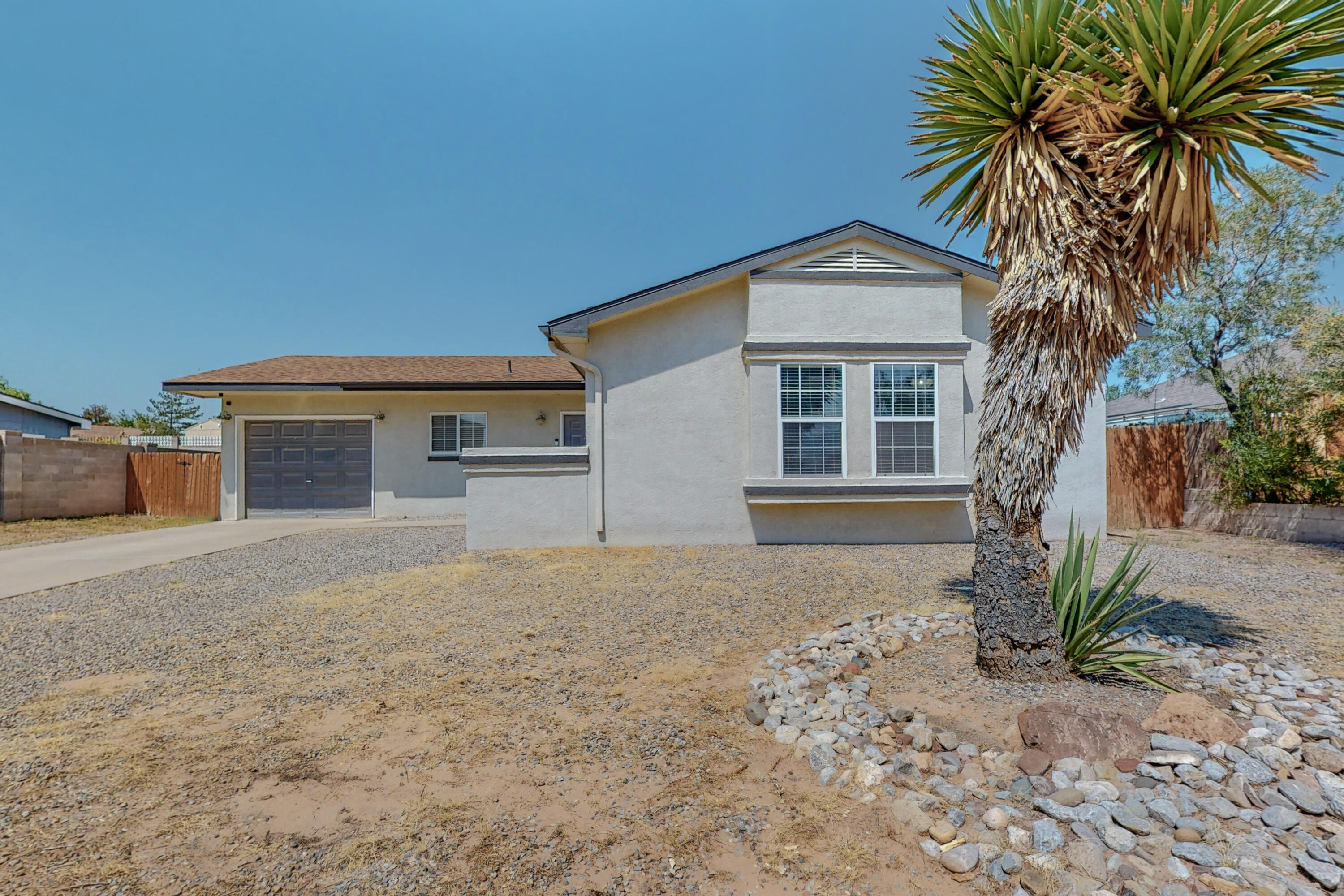 7405 ALDAN Drive NE
