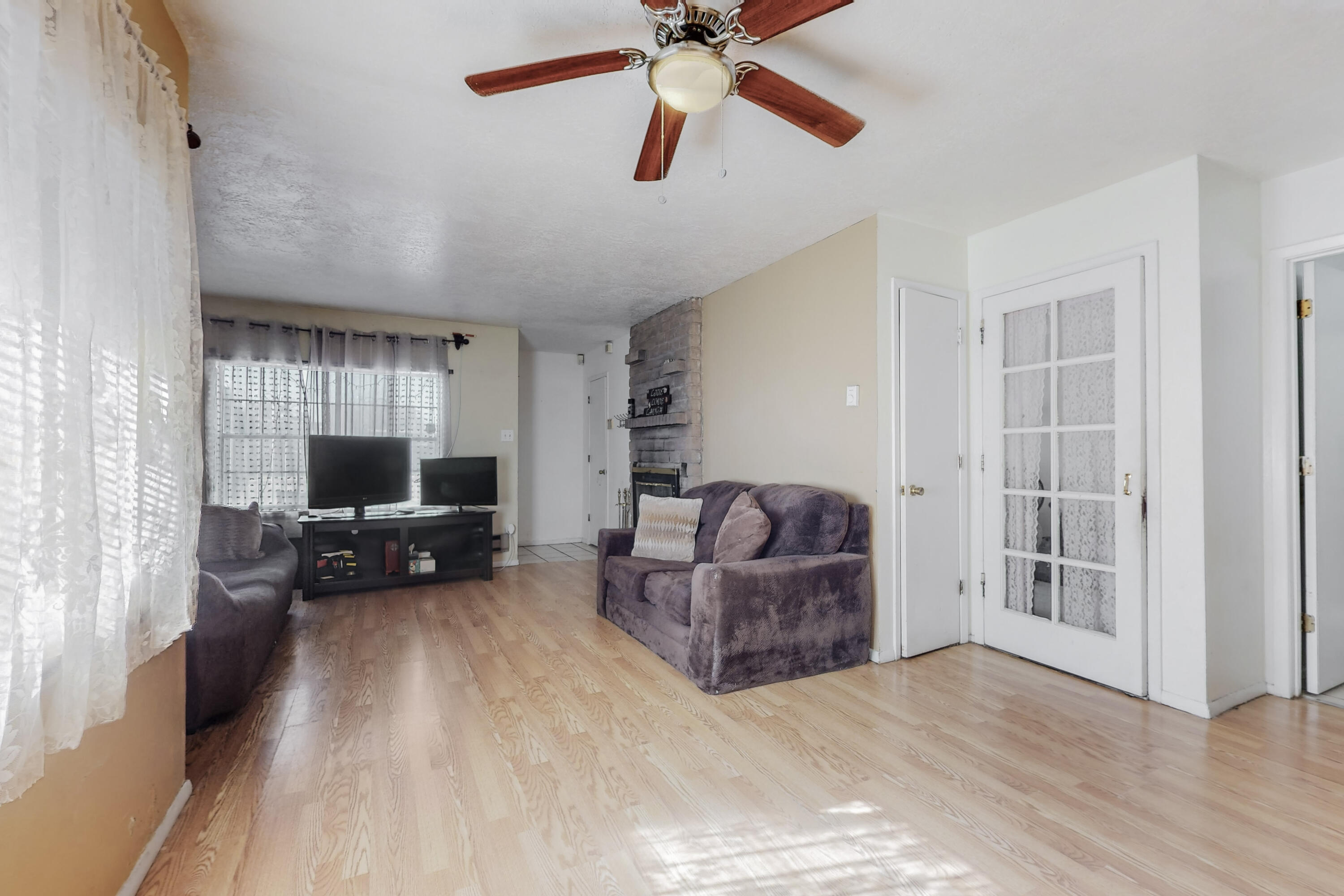 6067 REDLANDS Road NW