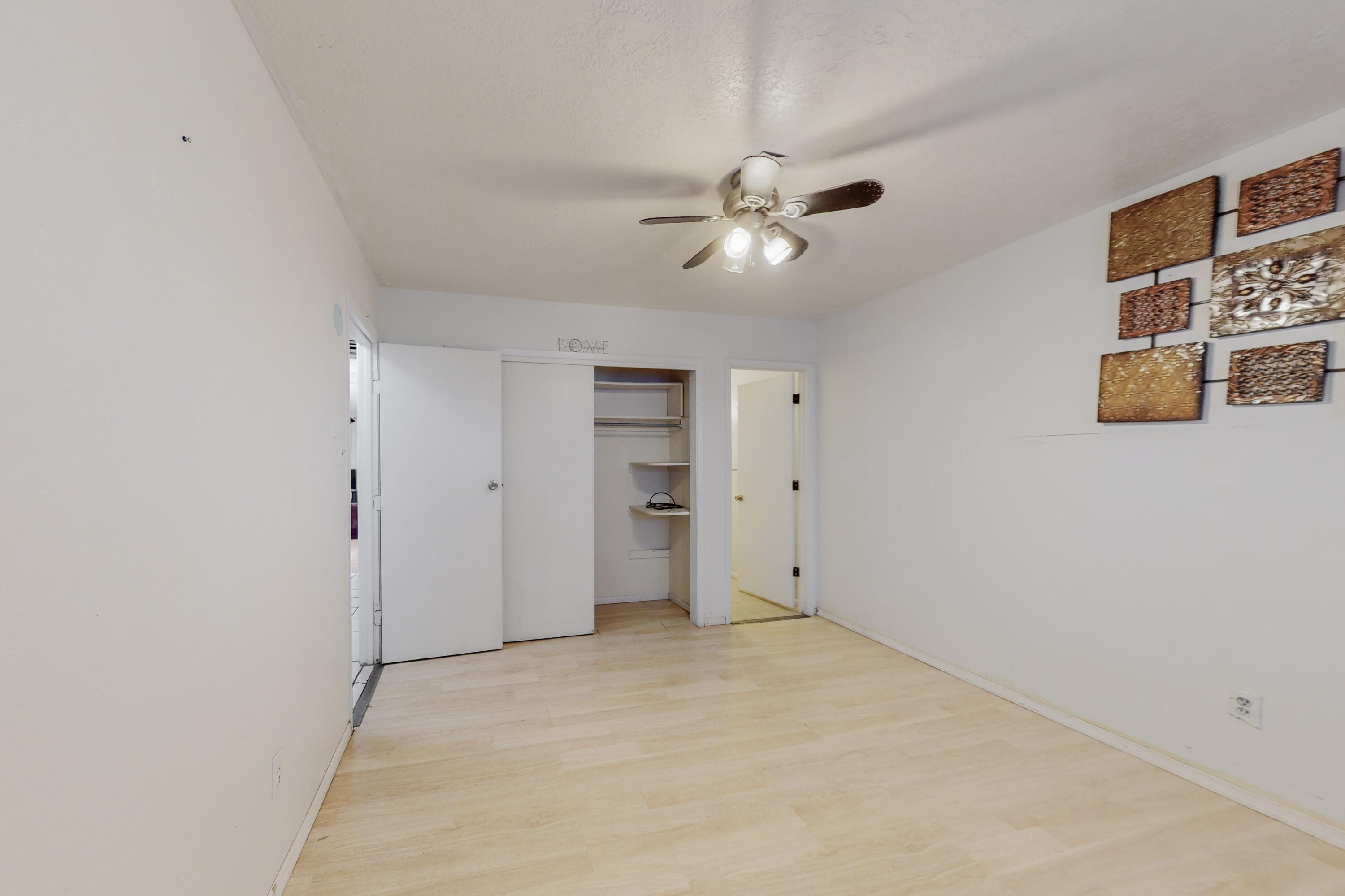 6067 REDLANDS Road NW