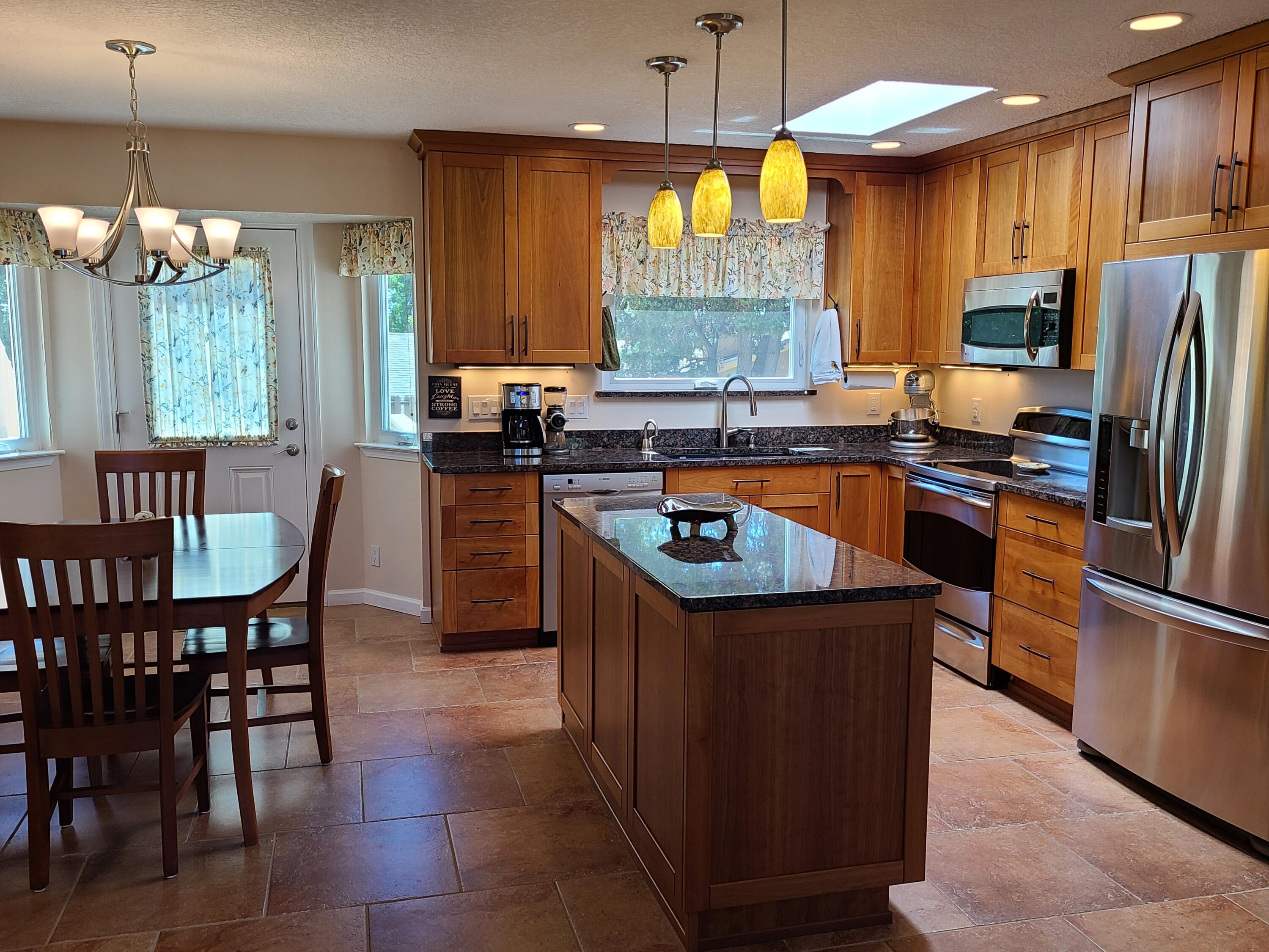 12900 TIERRA MONTANOSA Court NE