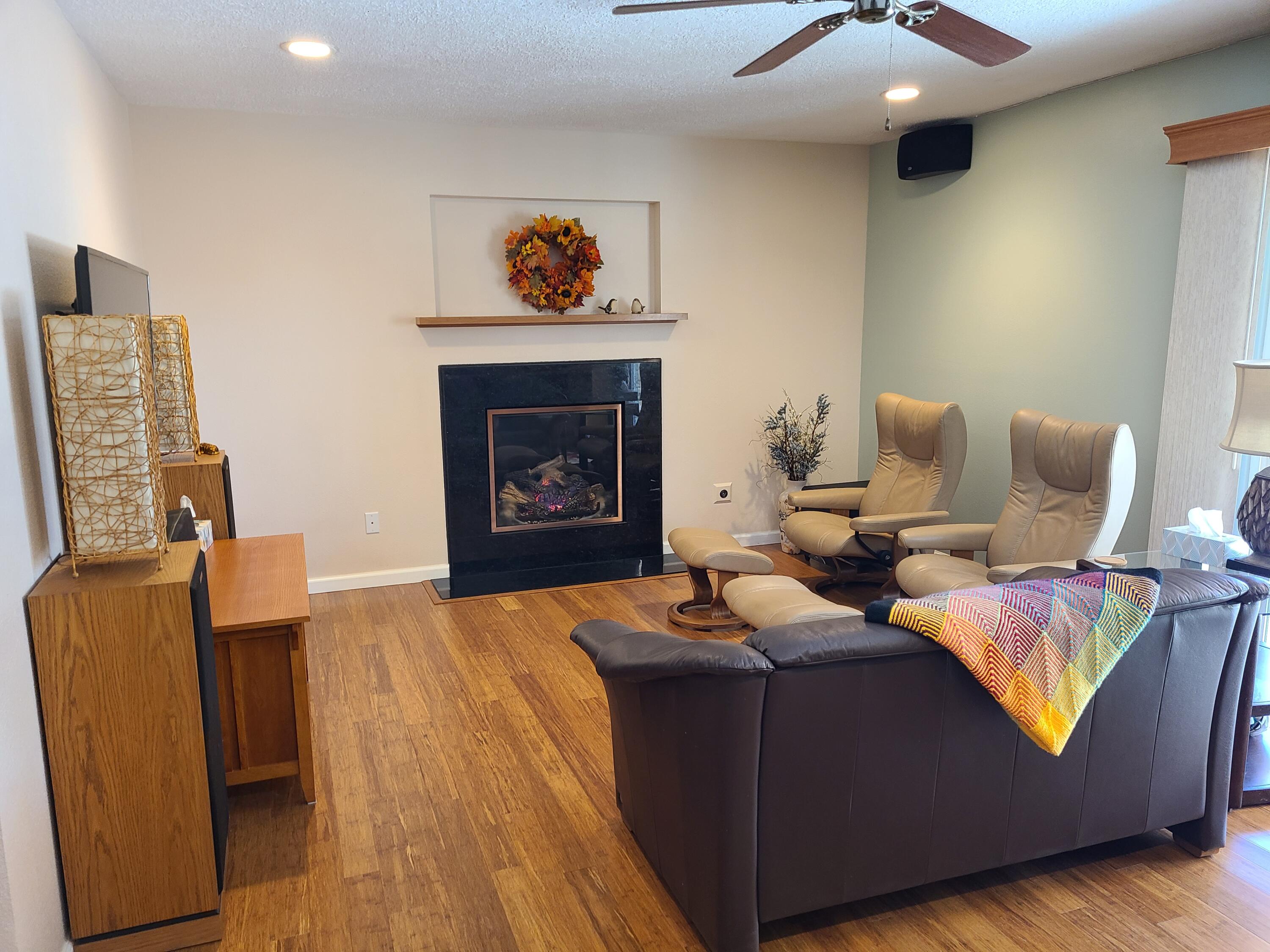 12900 TIERRA MONTANOSA Court NE