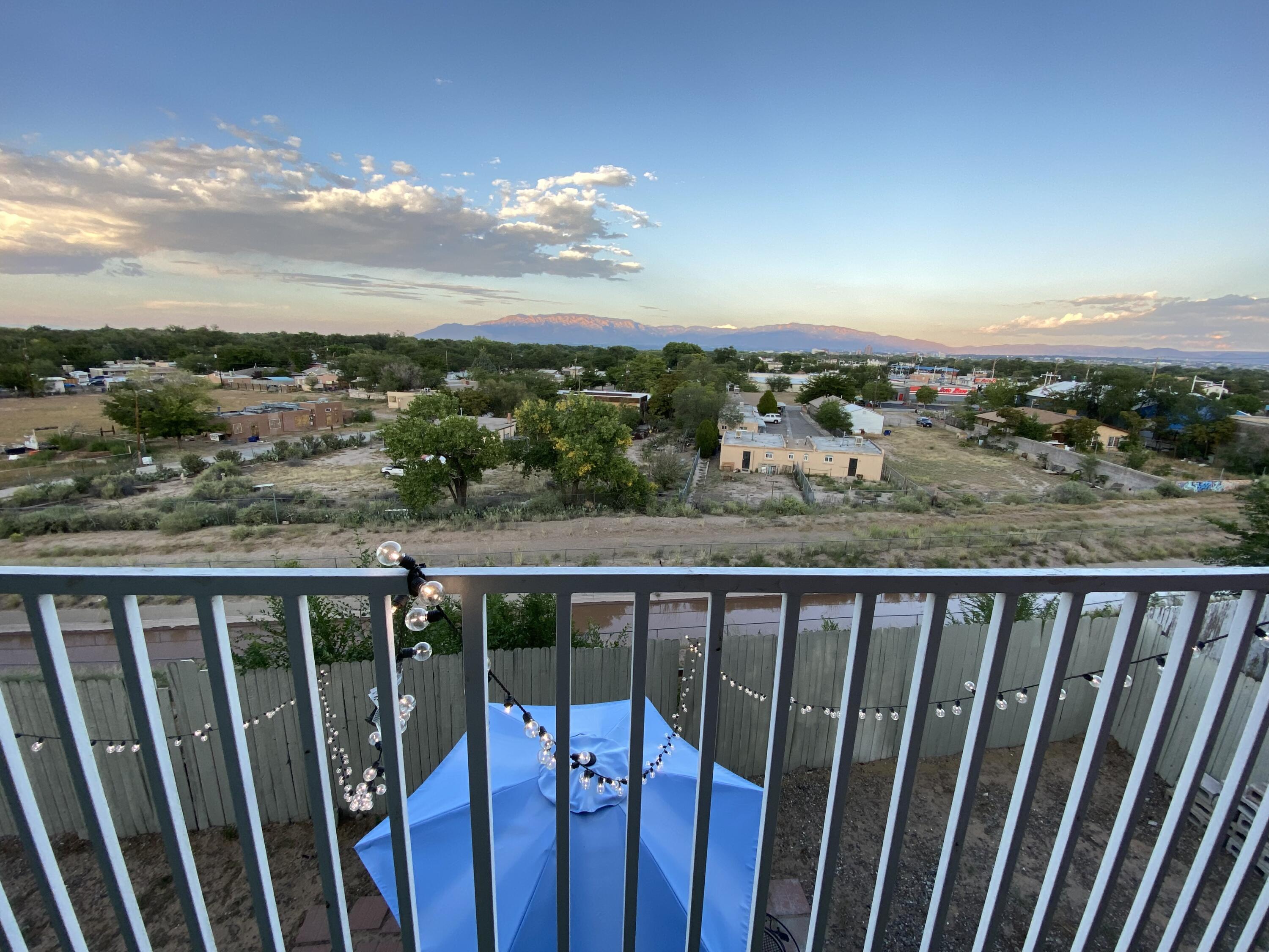 136 CASITA VISTA Place NW