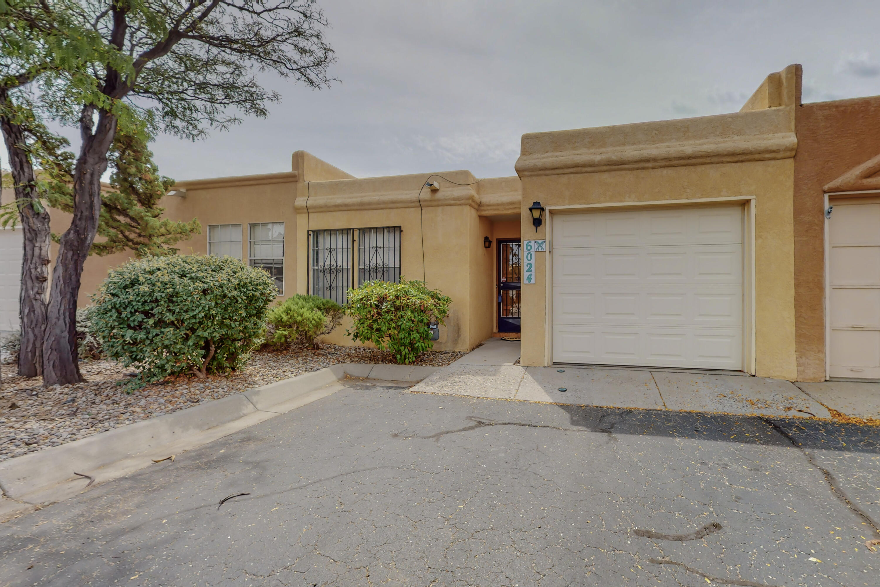 6024 DEL CAMPO Place NE