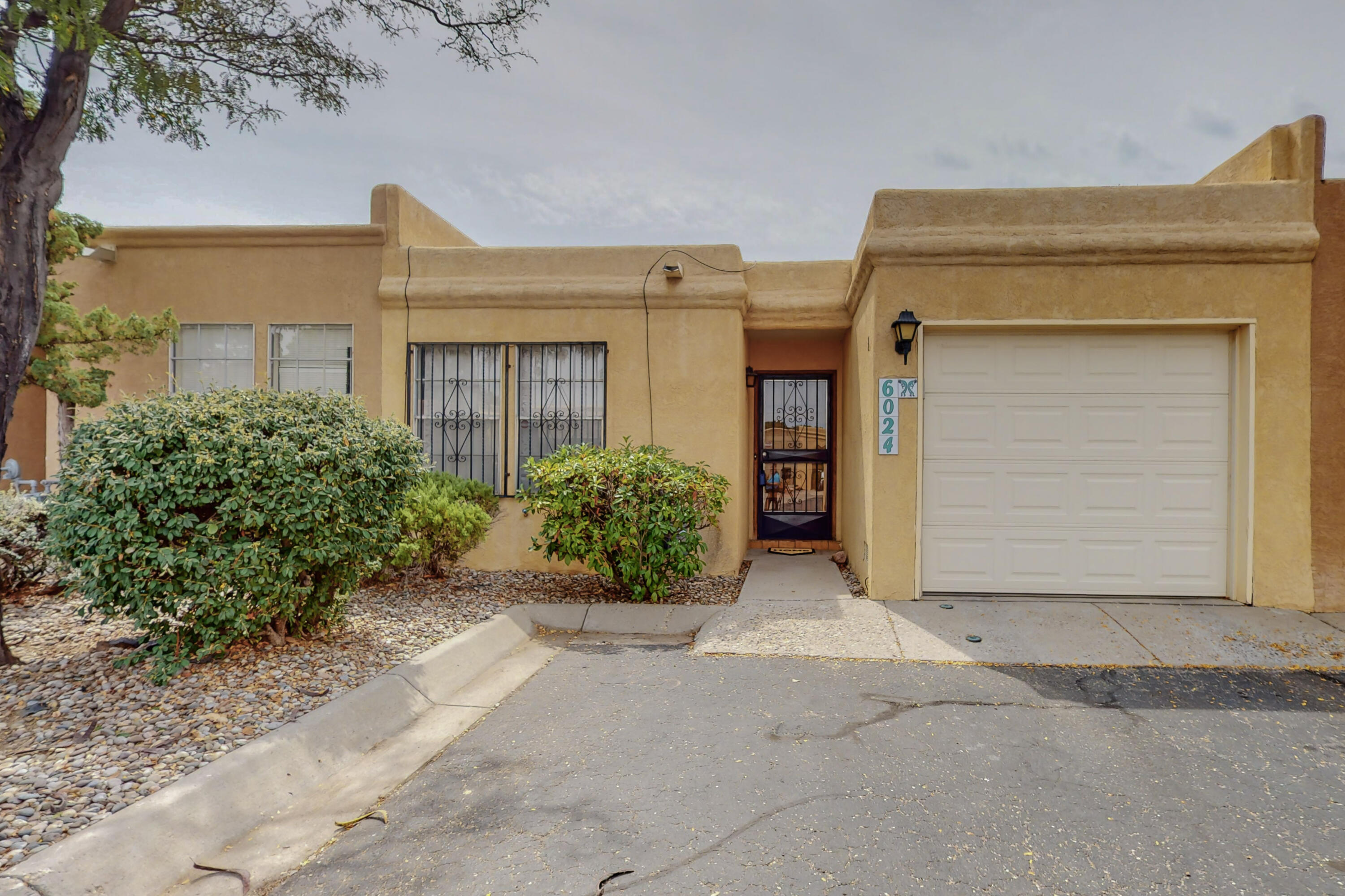 6024 DEL CAMPO Place NE