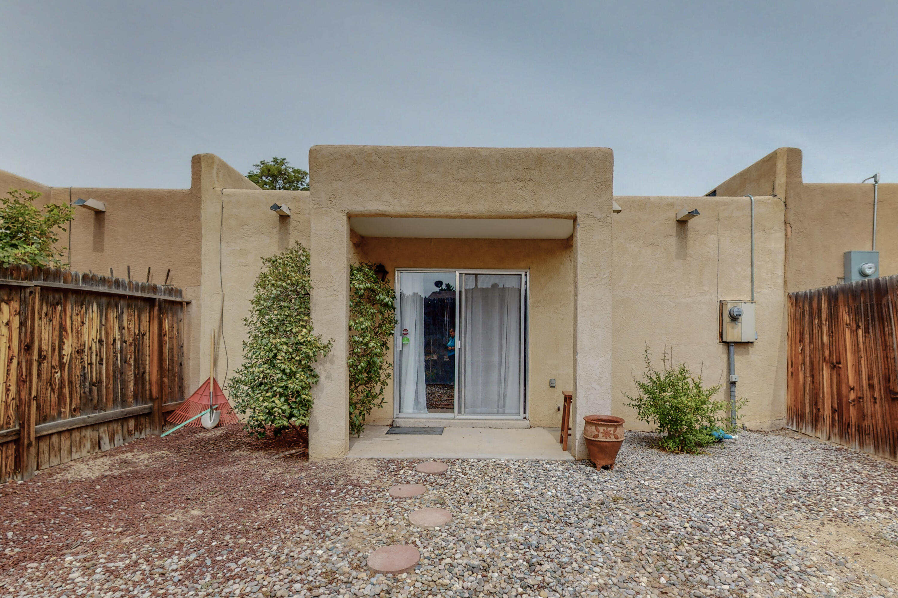 6024 DEL CAMPO Place NE