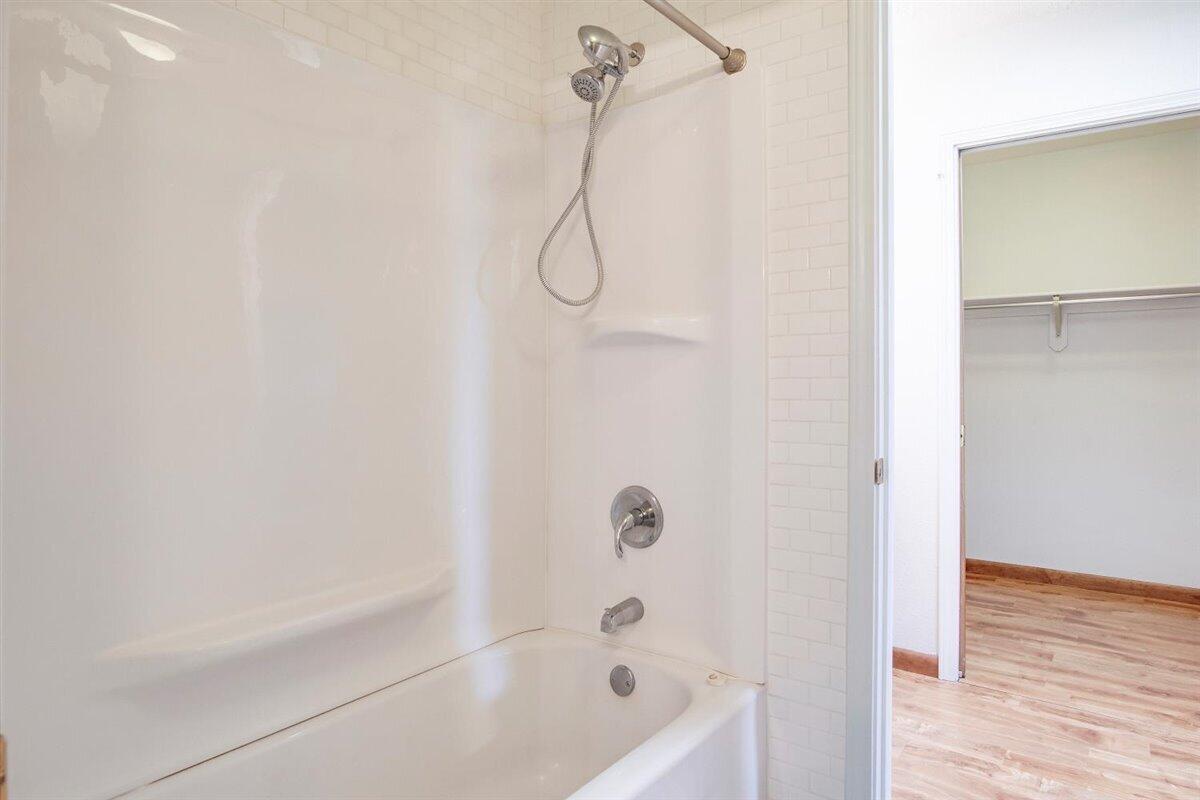 5801 LOWELL Street NE Unit: 15D