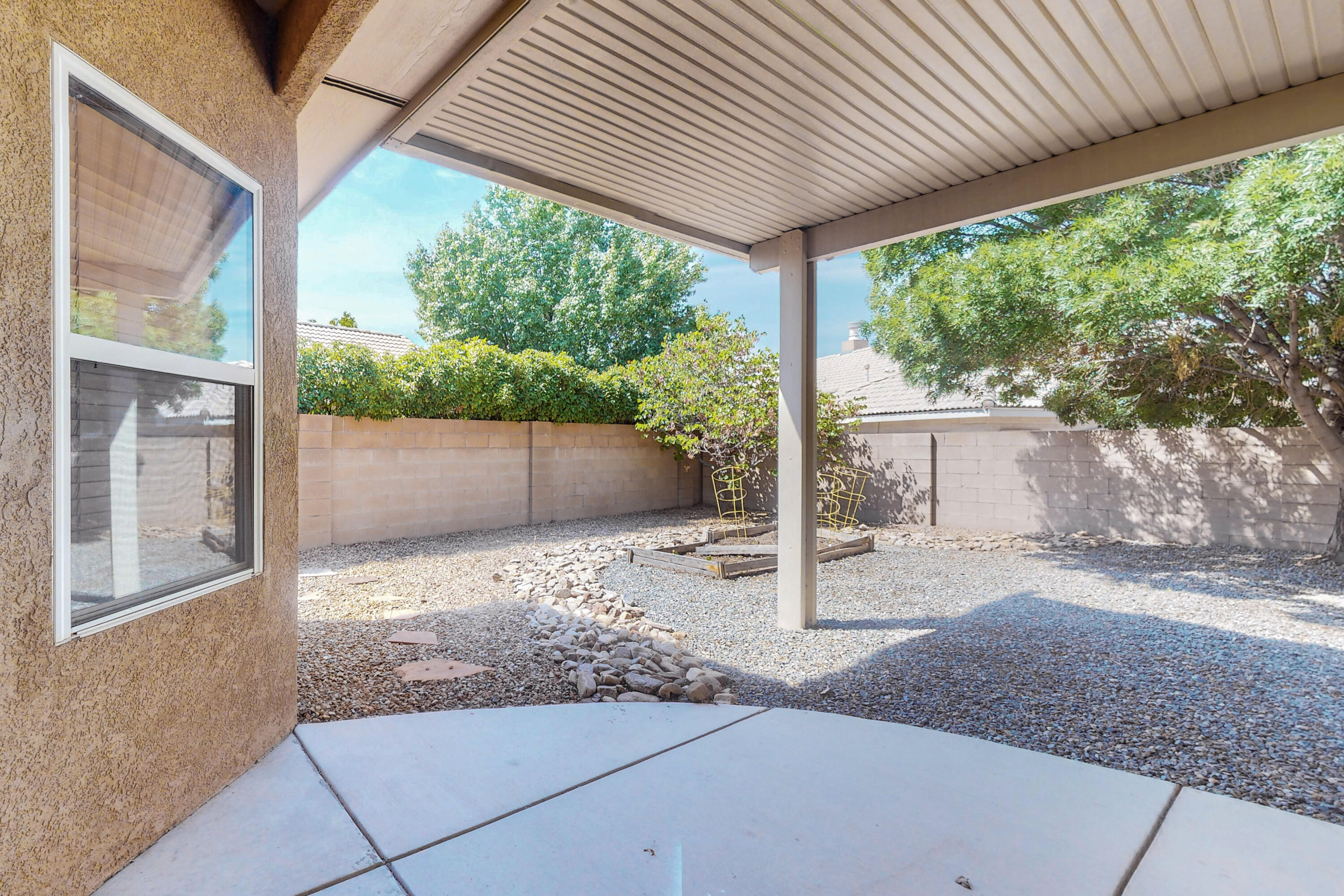 7205 CALLE MONTANA NE