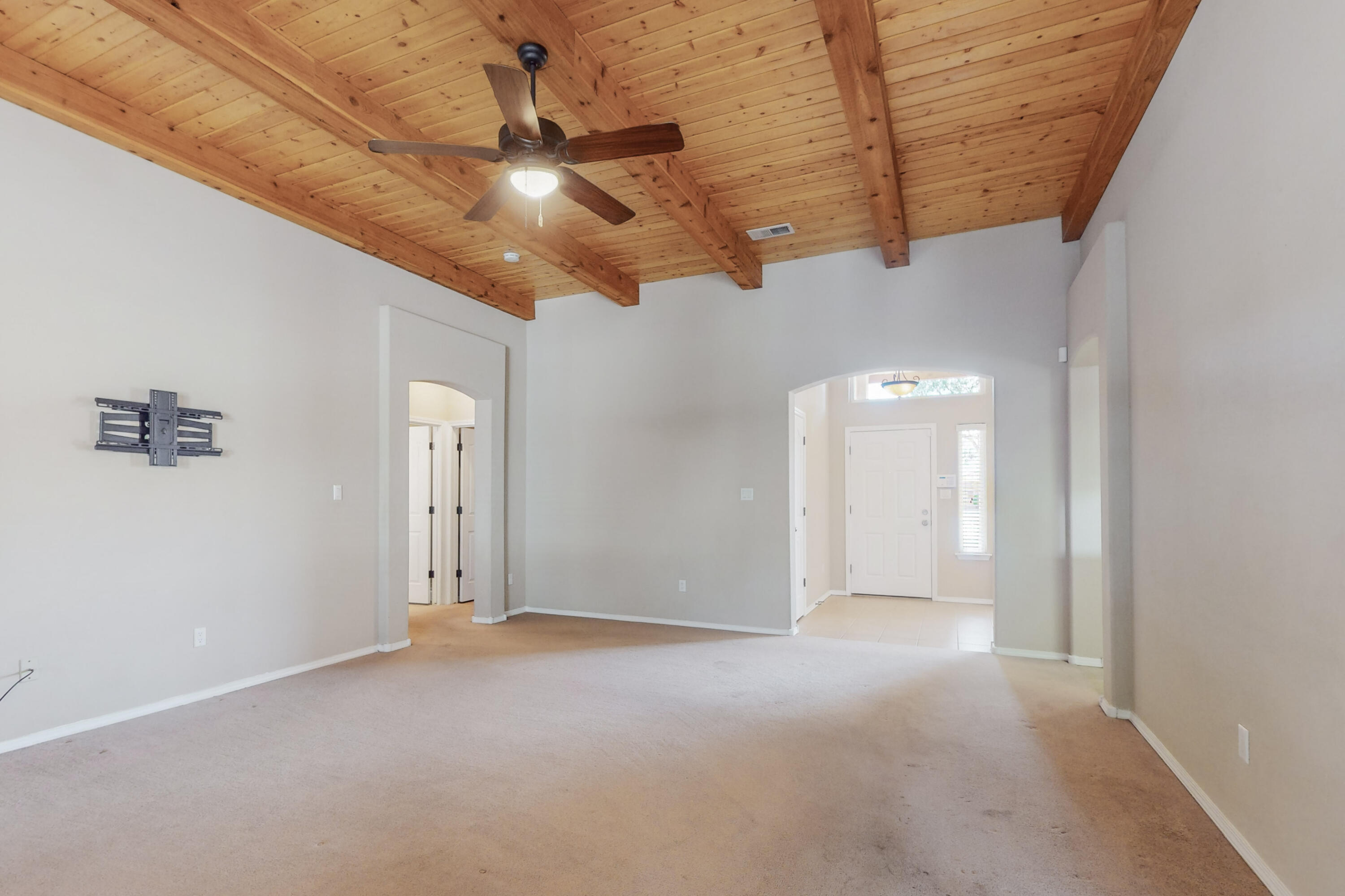 7205 CALLE MONTANA NE