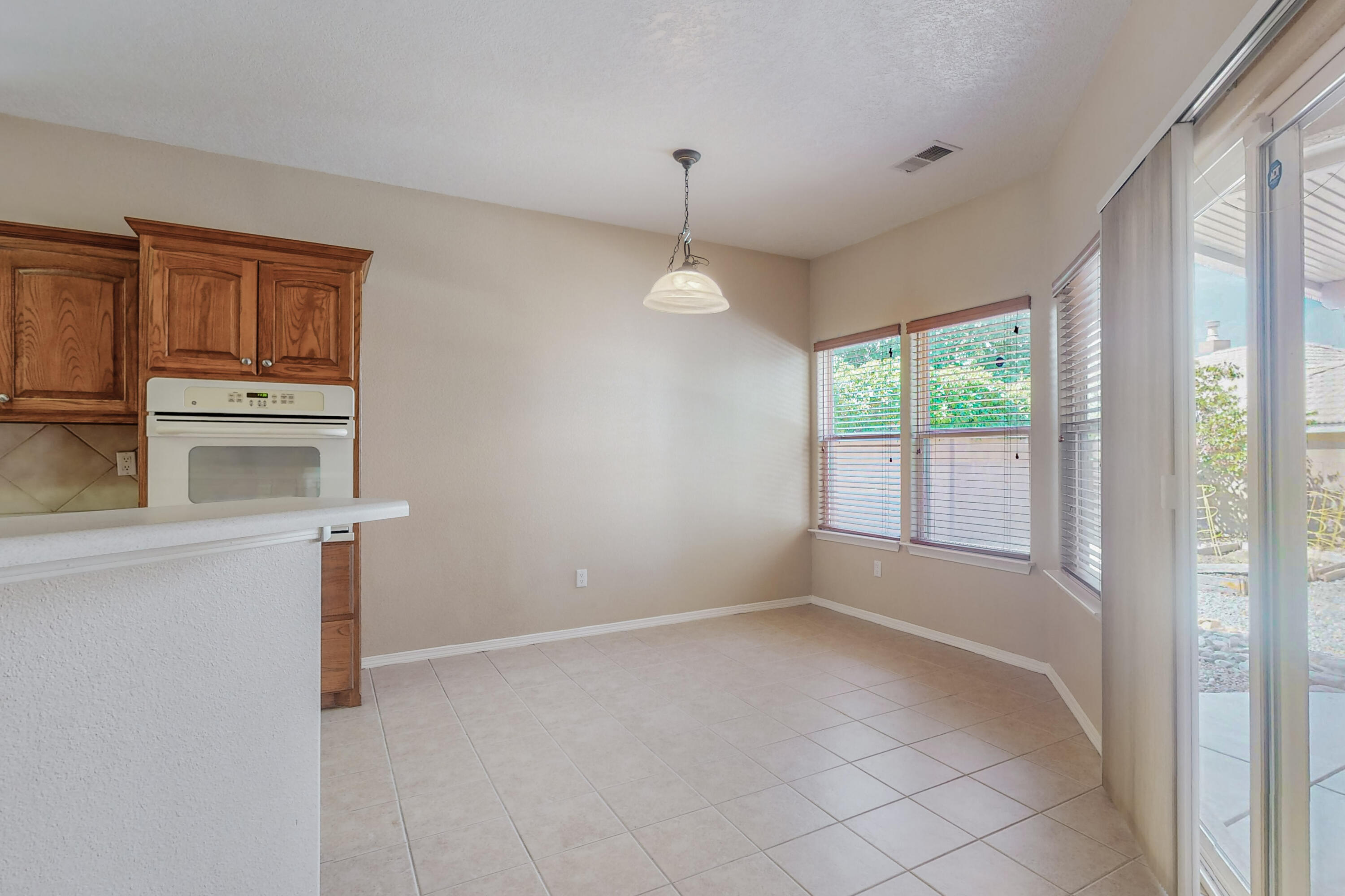 7205 CALLE MONTANA NE