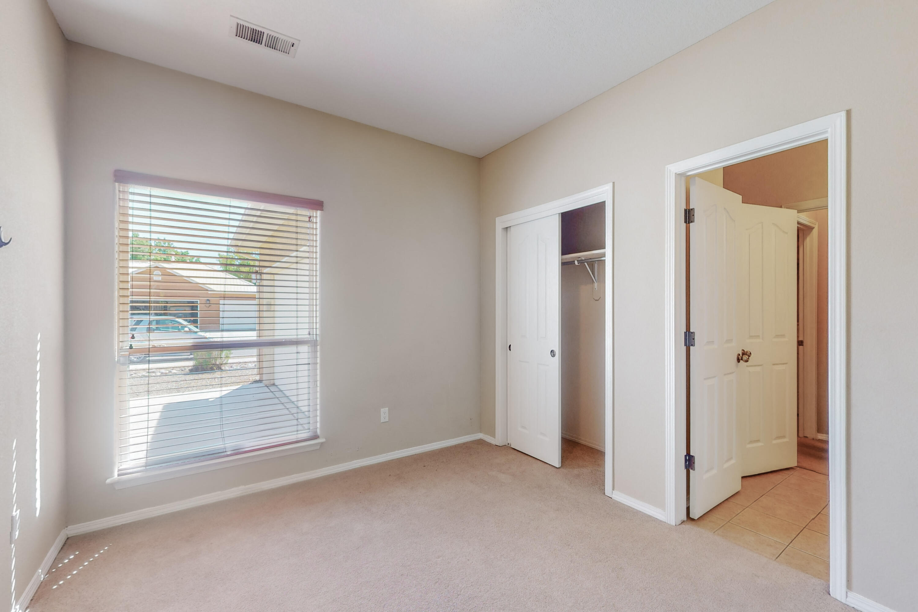 7205 CALLE MONTANA NE