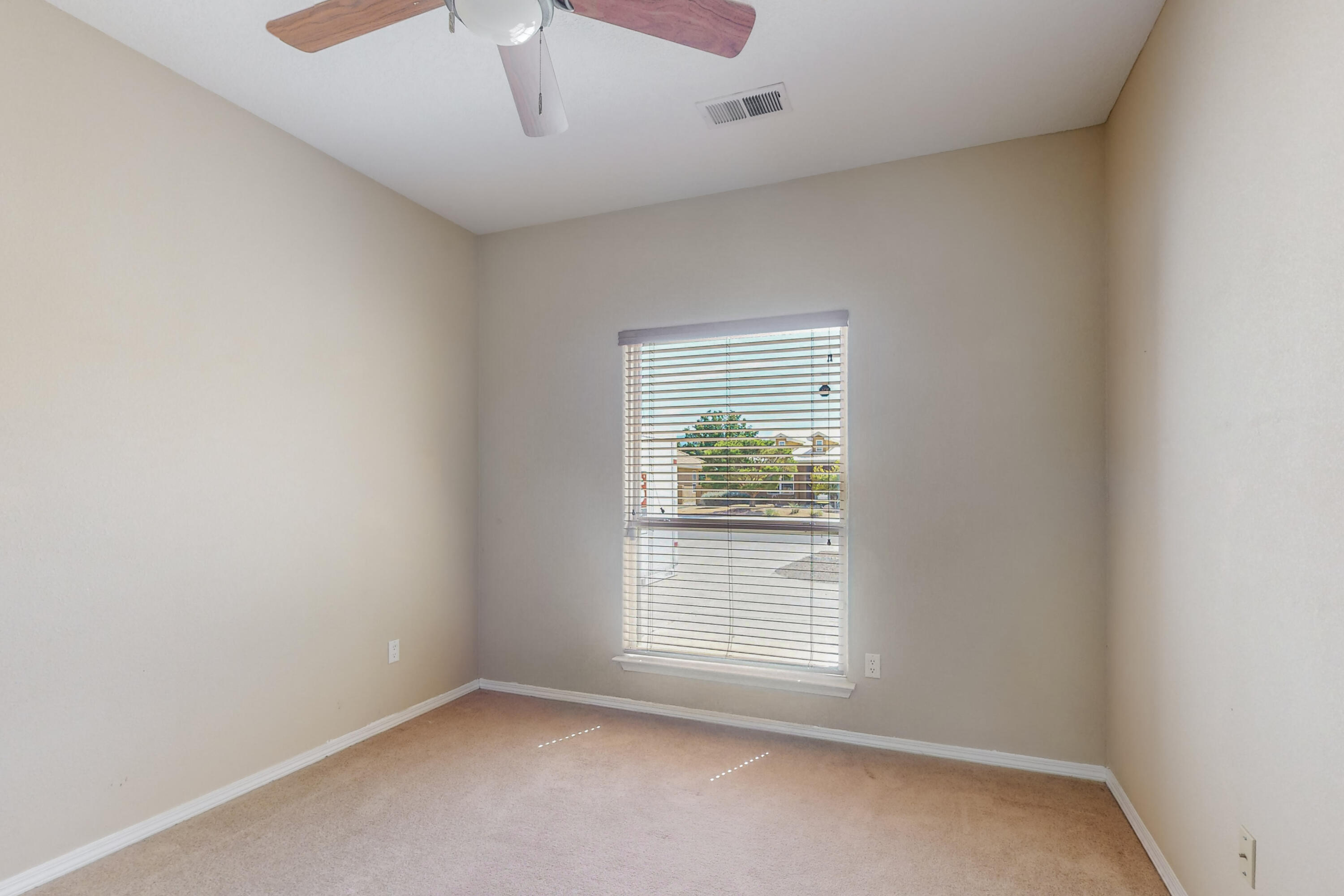 7205 CALLE MONTANA NE