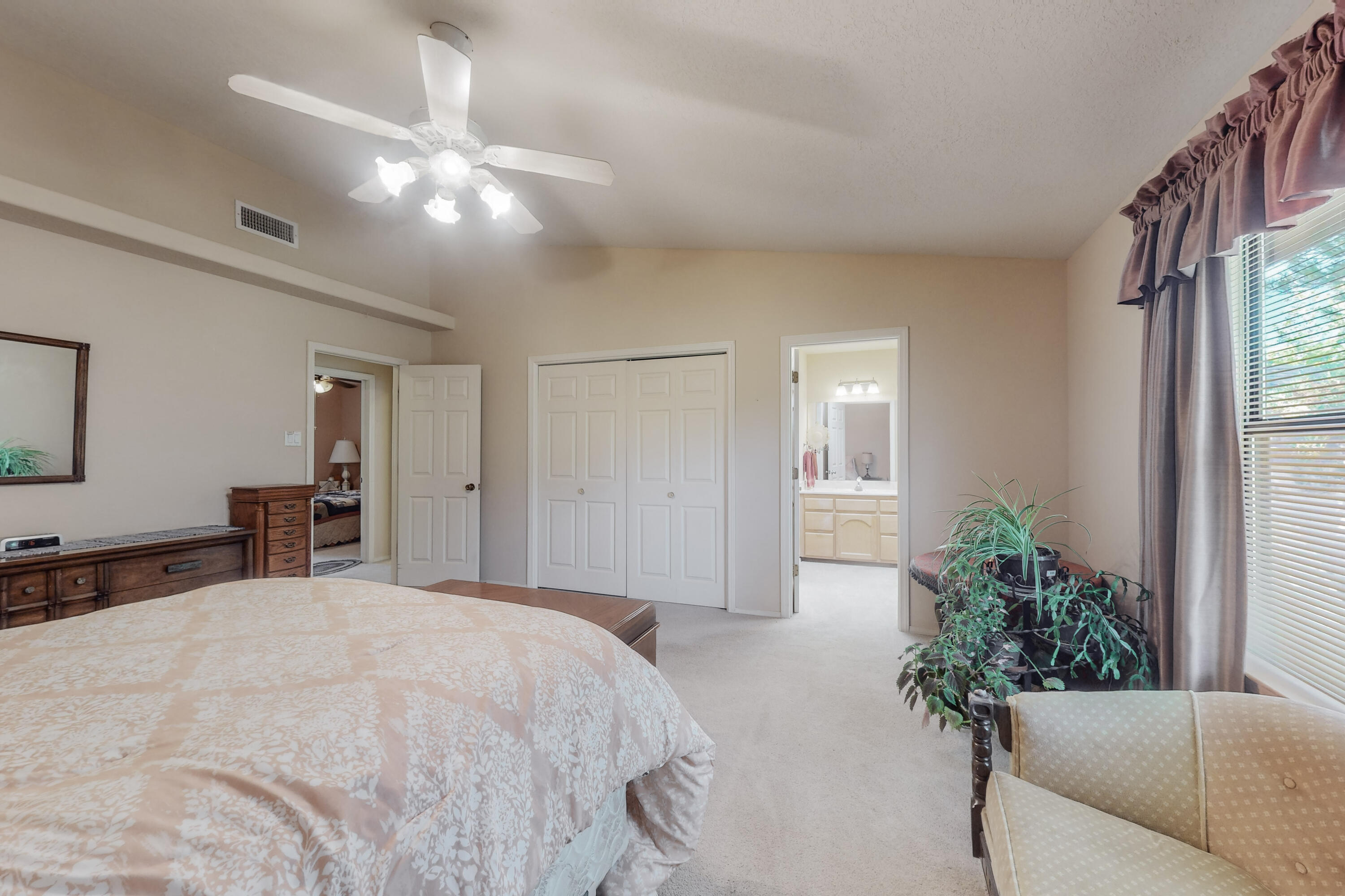 1006 LEE TREVINO Drive
