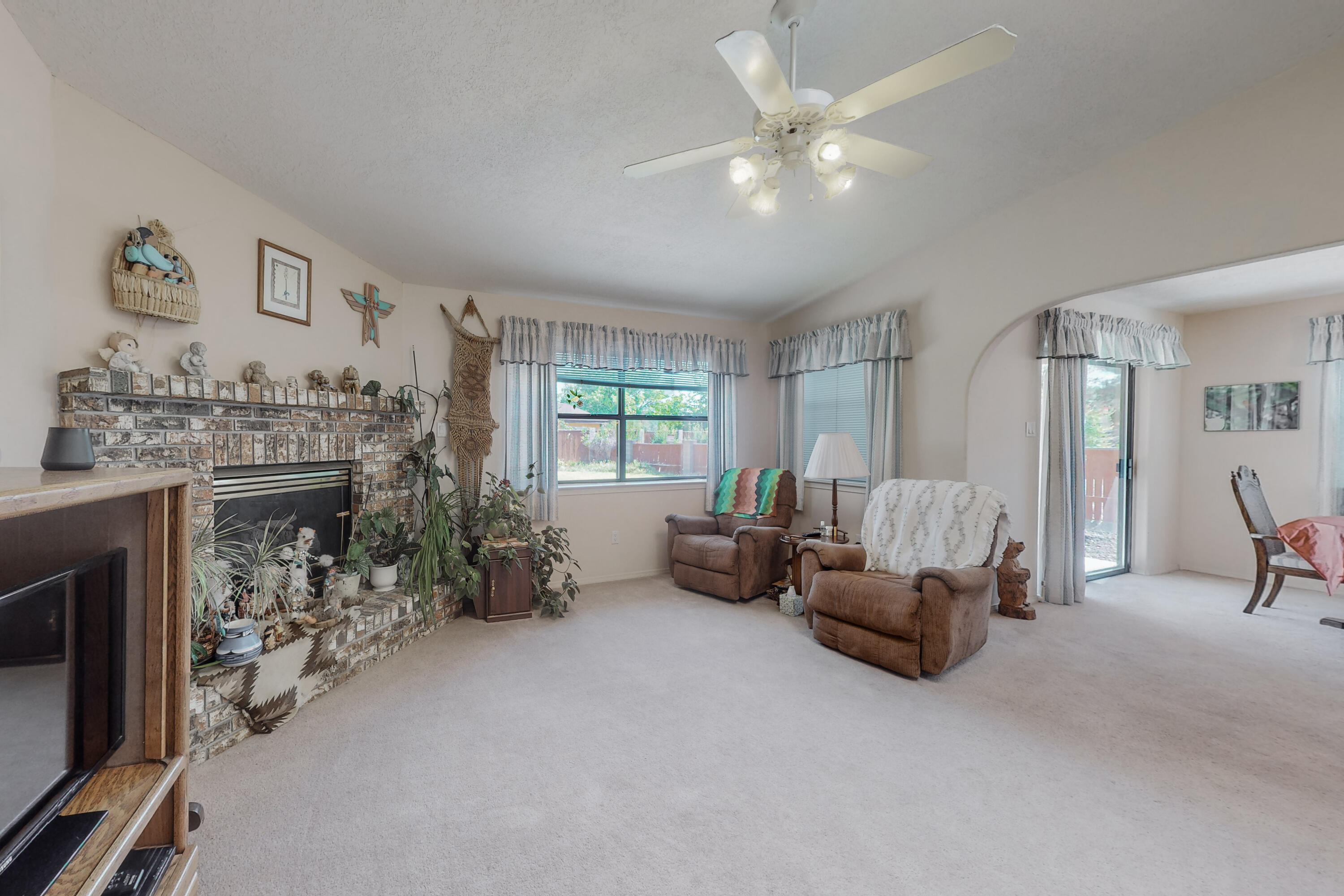 1006 LEE TREVINO Drive
