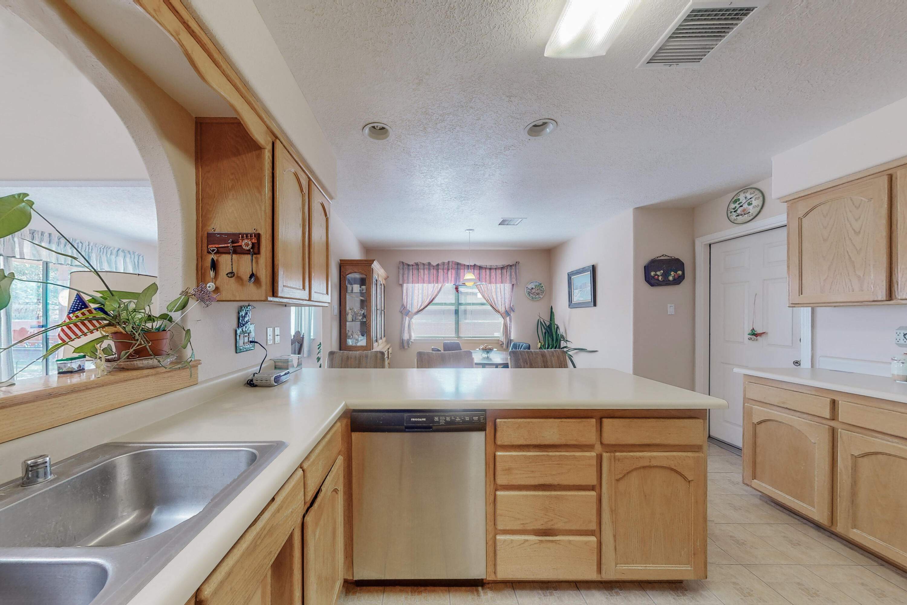 1006 LEE TREVINO Drive