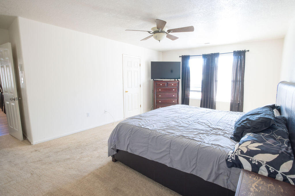 927 WOOD DUCK Drive SW