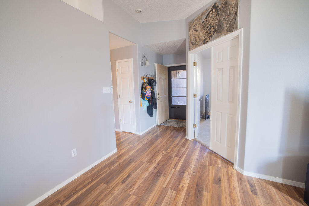 927 WOOD DUCK Drive SW