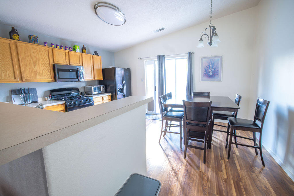 927 WOOD DUCK Drive SW