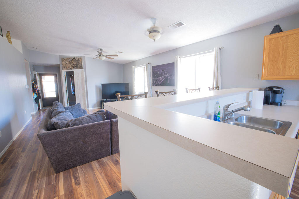 927 WOOD DUCK Drive SW