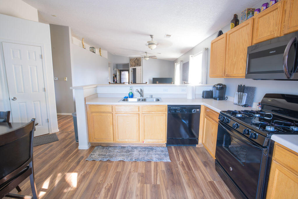 927 WOOD DUCK Drive SW