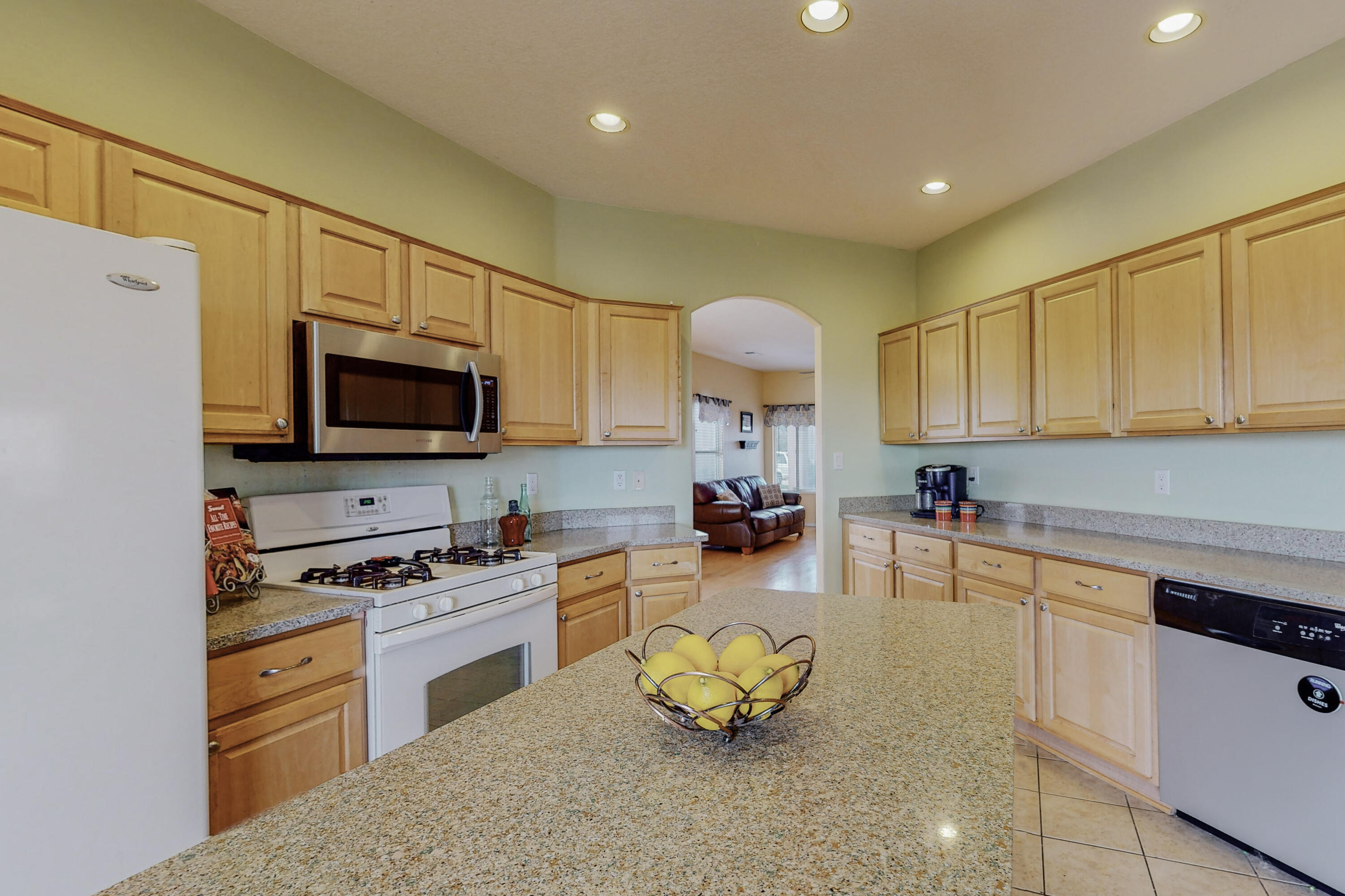 3361 COCHITI Street NE