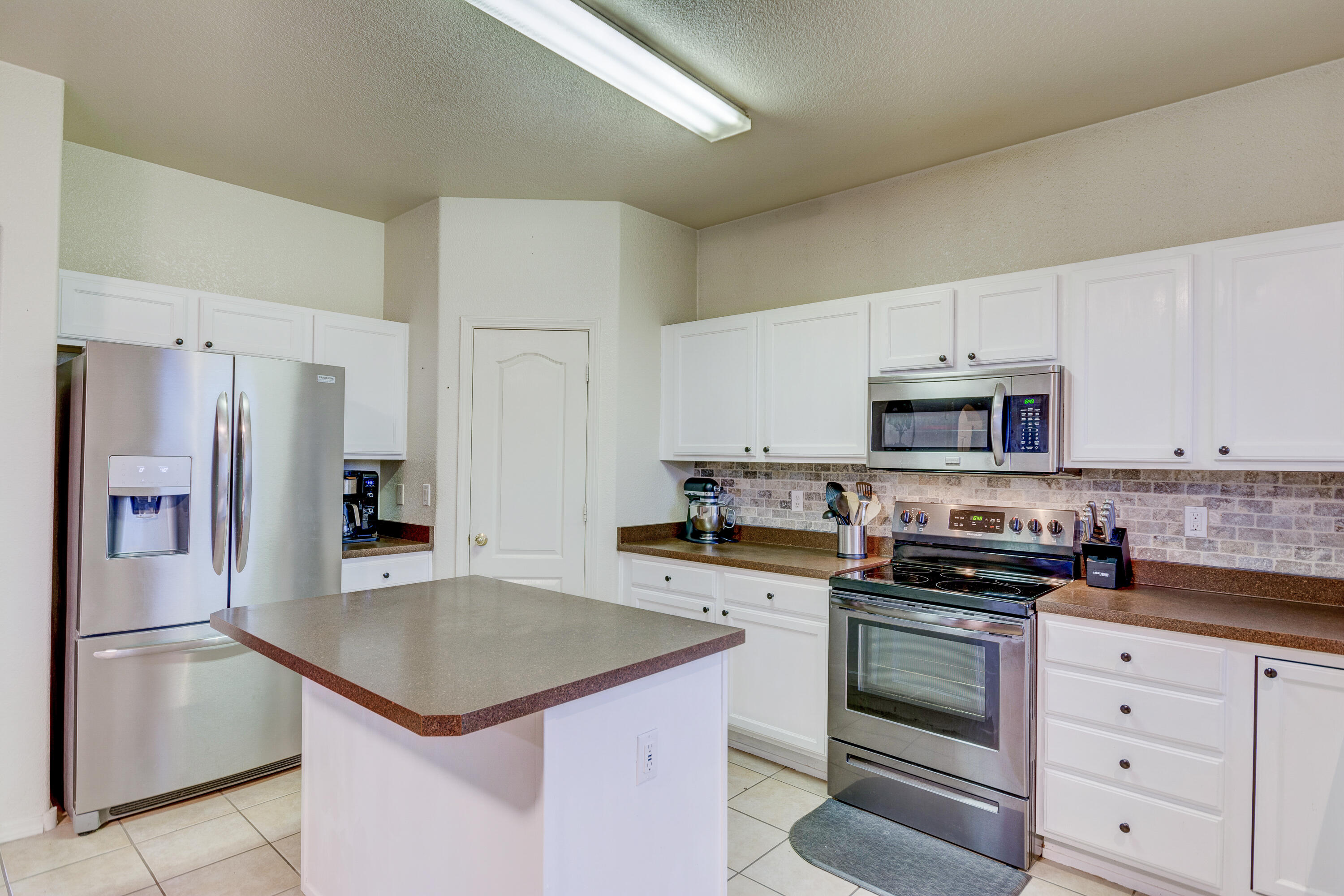 10120 Garden Gate Lane SW