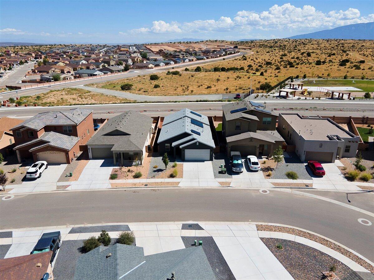 4453 GOLDEN EAGLE Loop NE