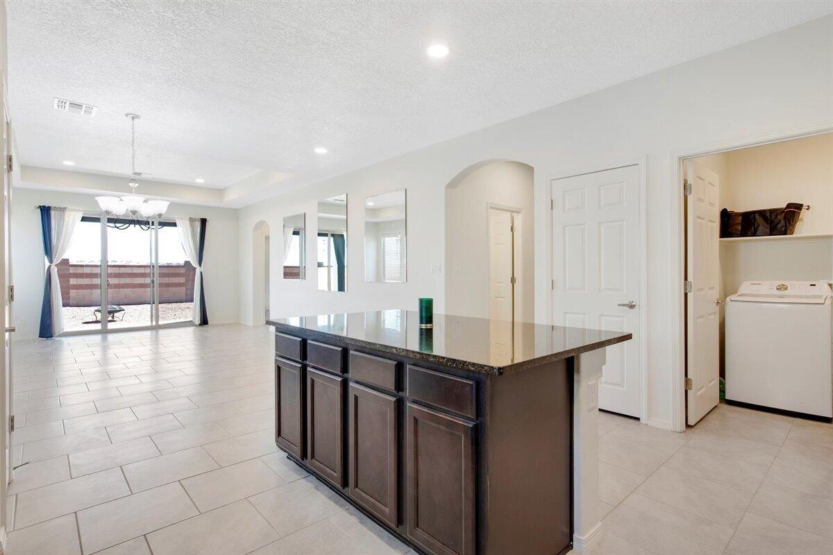 4453 GOLDEN EAGLE Loop NE