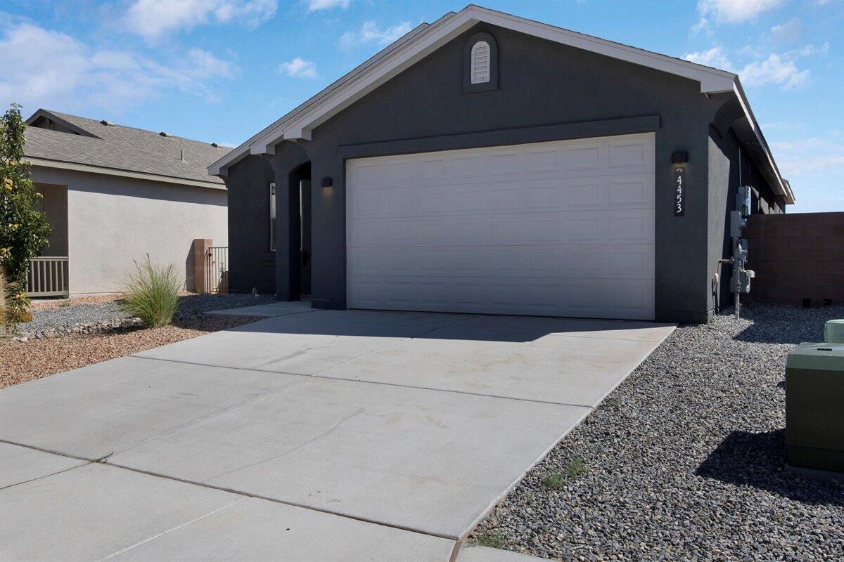 4453 GOLDEN EAGLE Loop NE