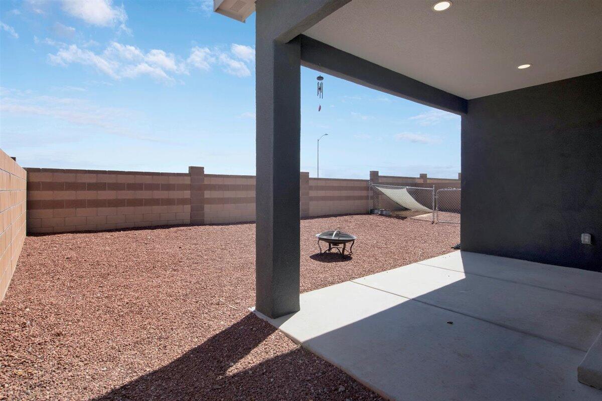 4453 GOLDEN EAGLE Loop NE