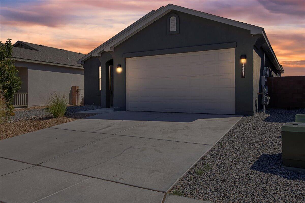 4453 GOLDEN EAGLE Loop NE