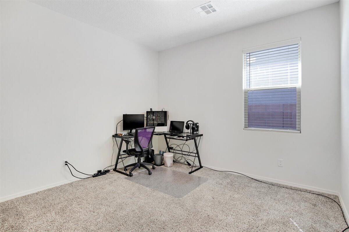 4453 GOLDEN EAGLE Loop NE
