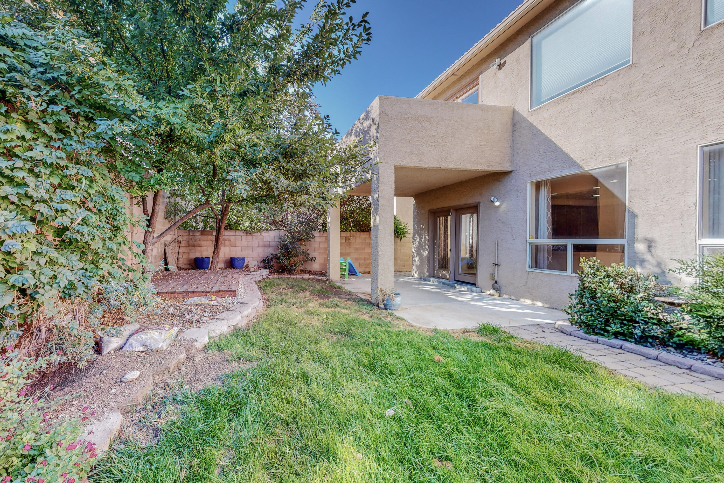 8624 PINE SPRINGS Court NE