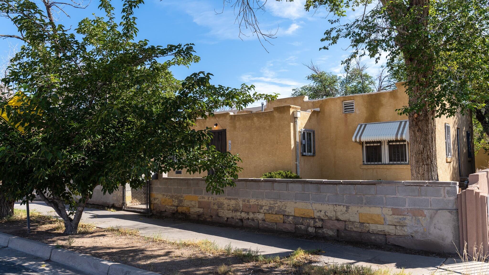 1302 WALTER Street SE
