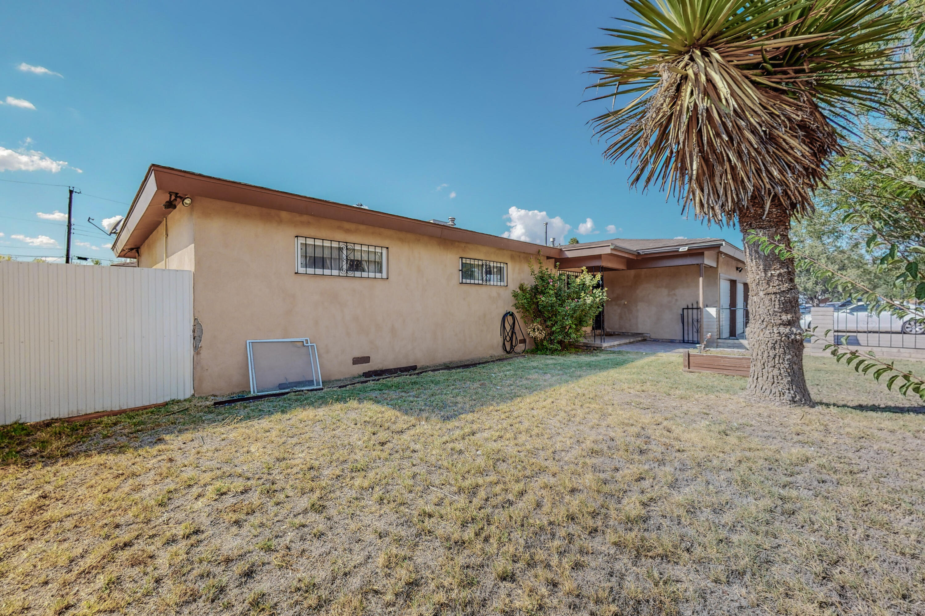4625 SUNNY Circle SW