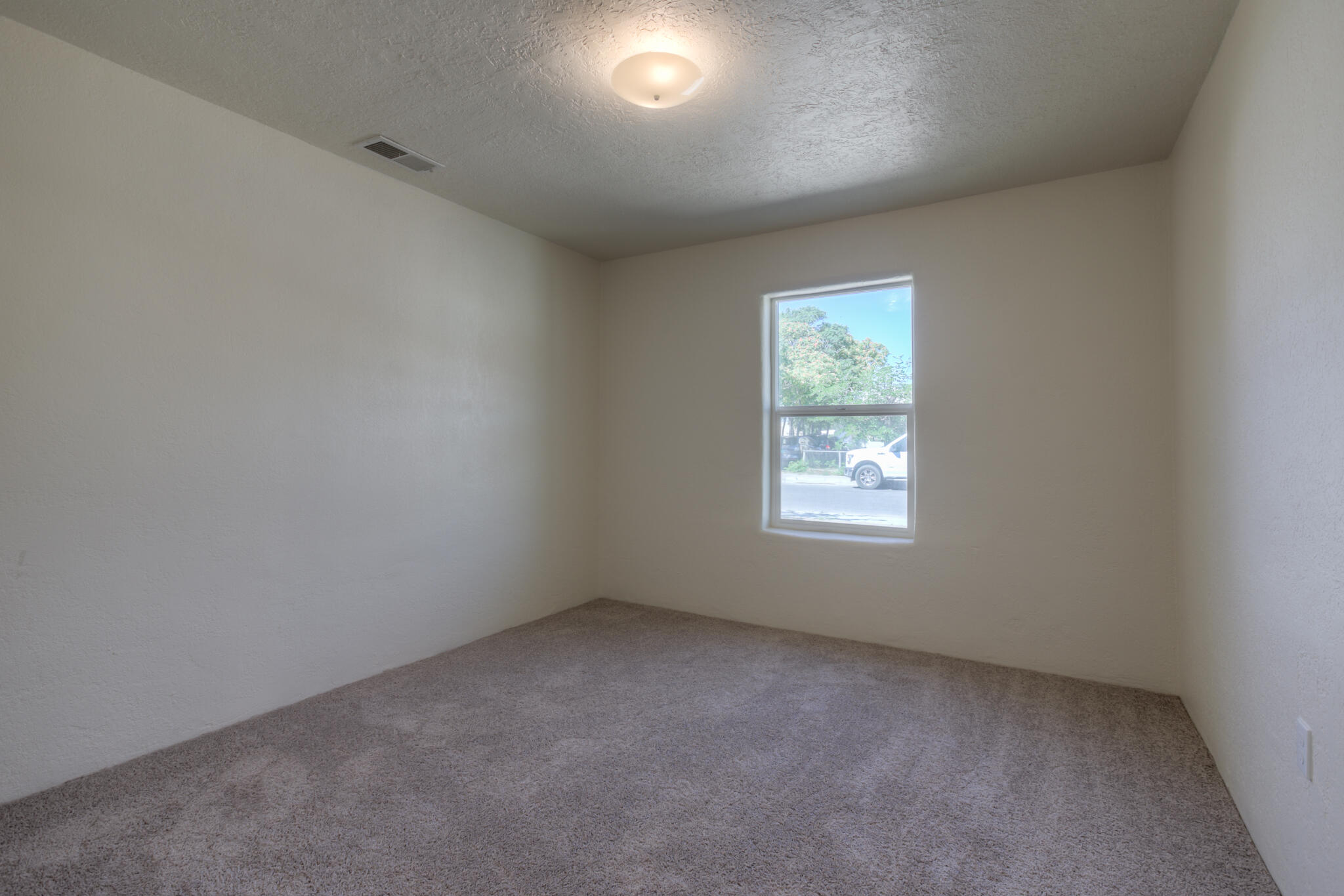 208 53rd Street SW