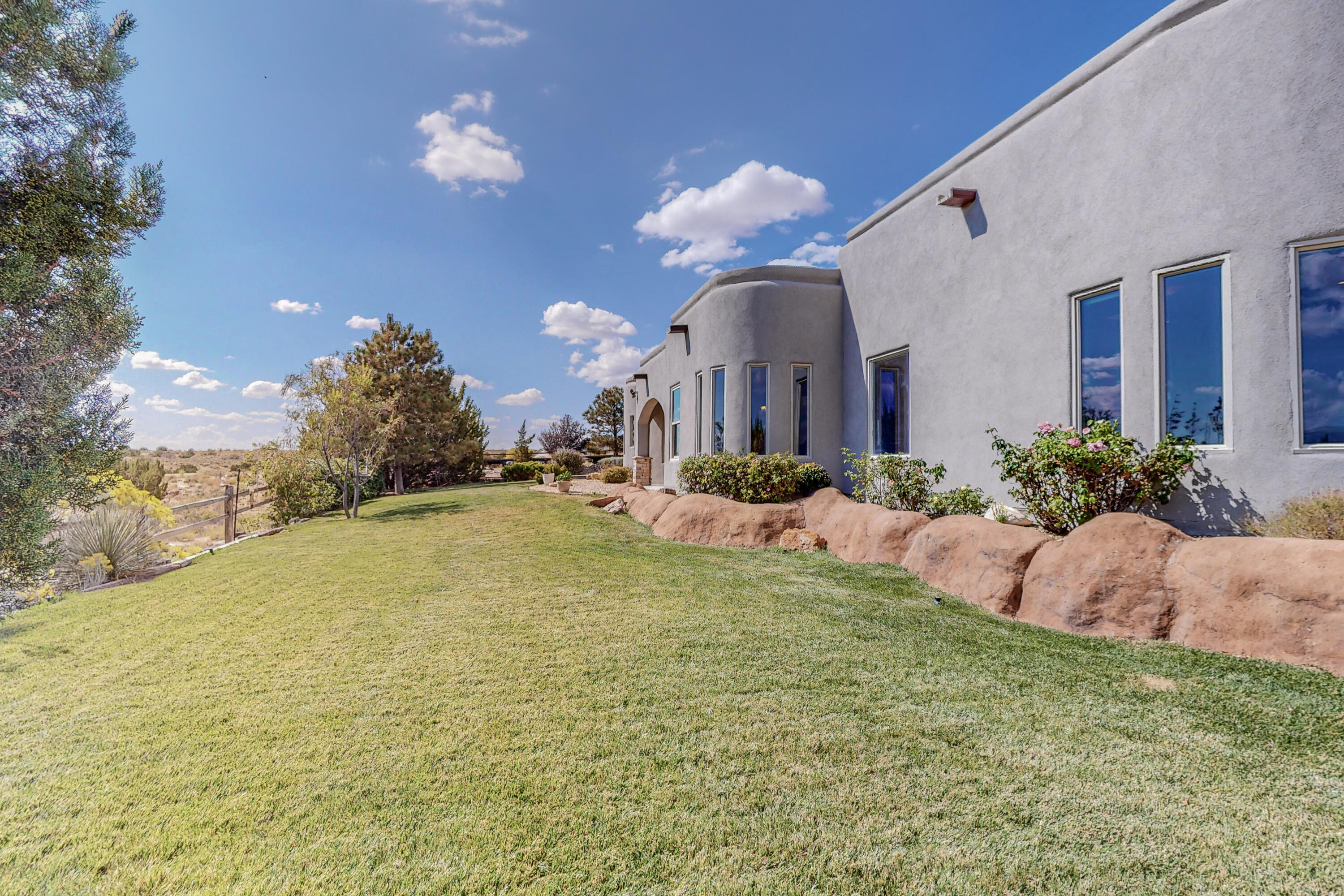 5908 COUNT Drive NE