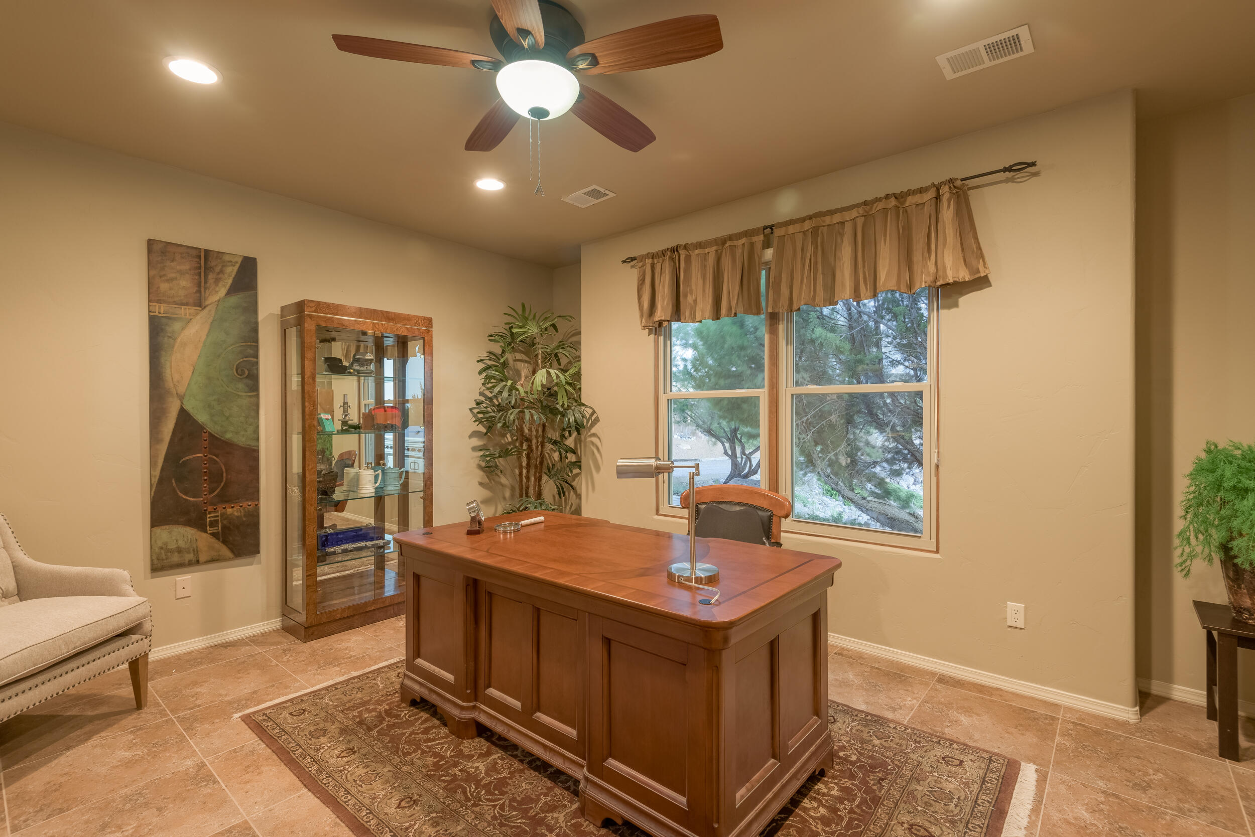 5908 COUNT Drive NE
