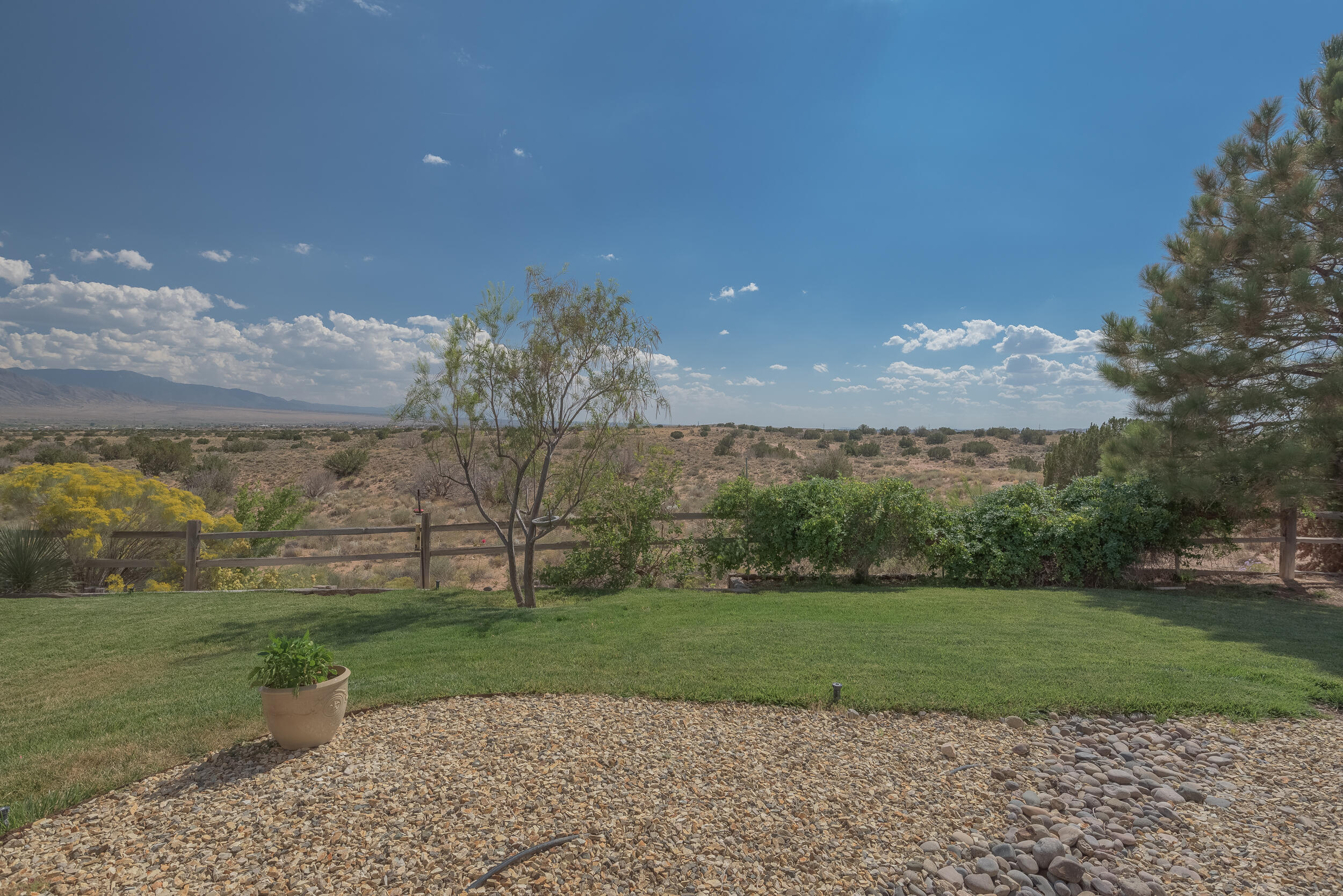5908 COUNT Drive NE