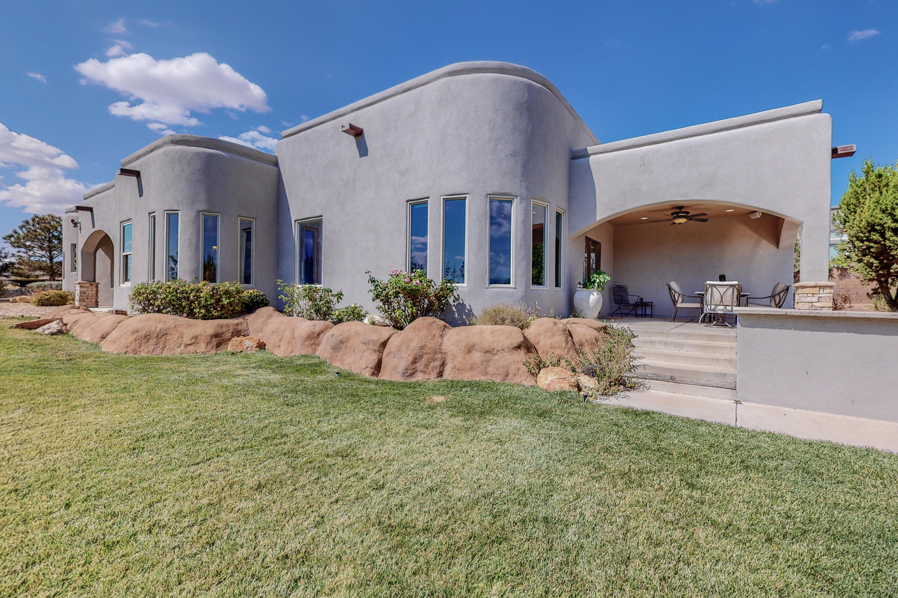 5908 COUNT Drive NE