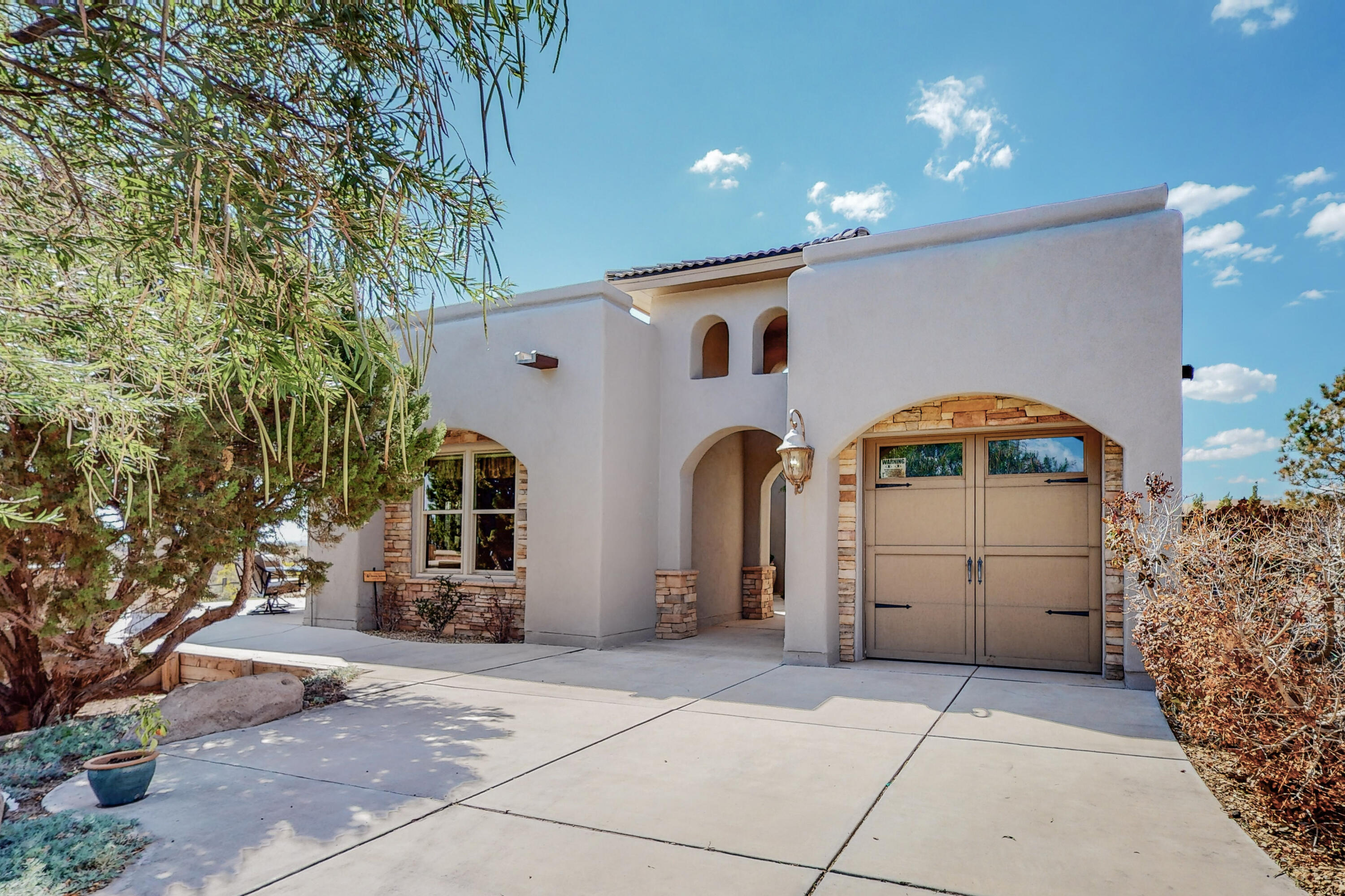 5908 COUNT Drive NE