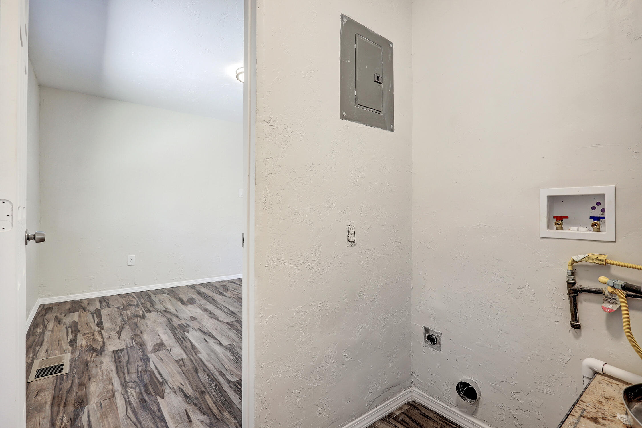 3909 SIMMS Avenue SE