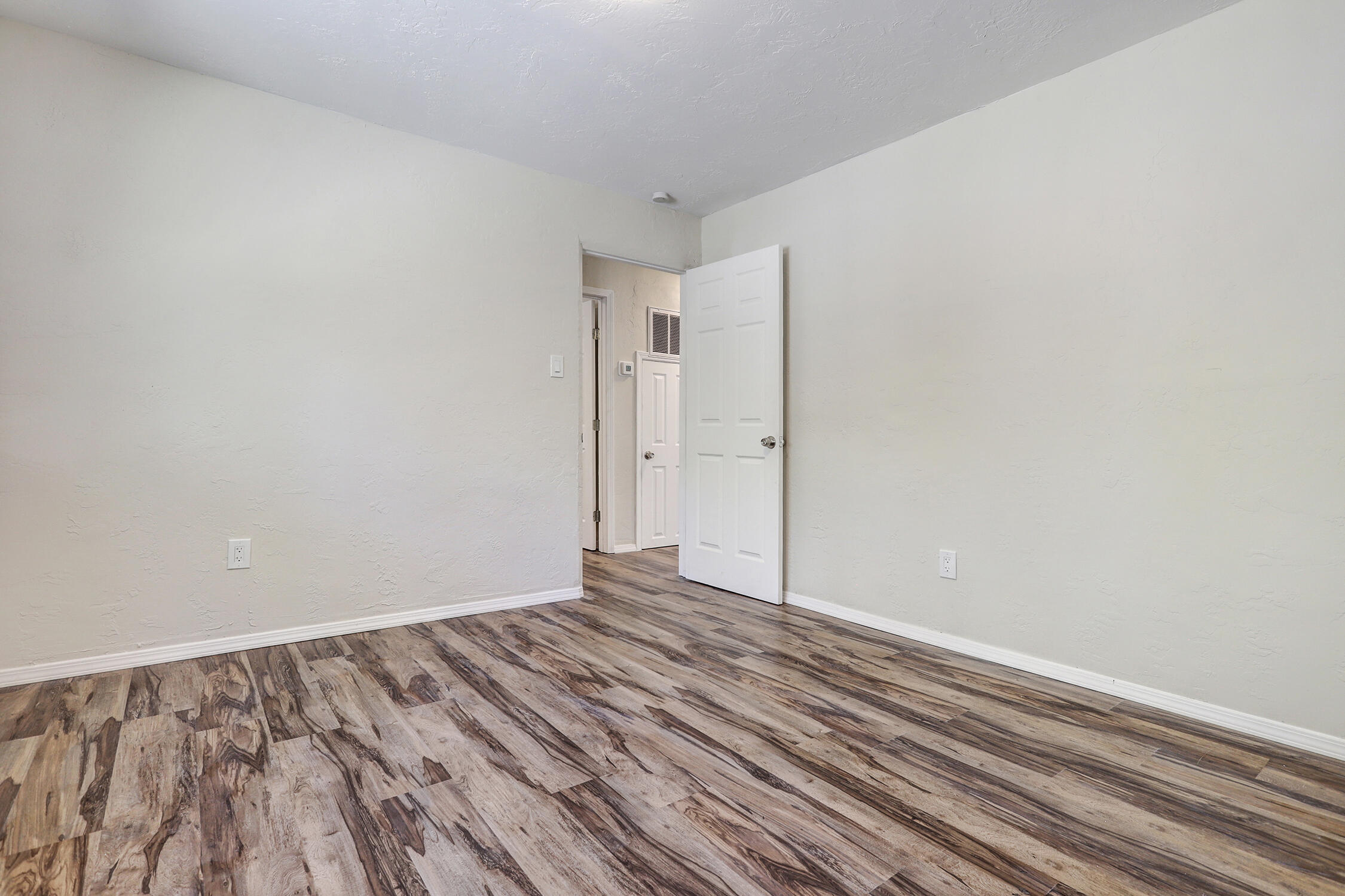 3909 SIMMS Avenue SE