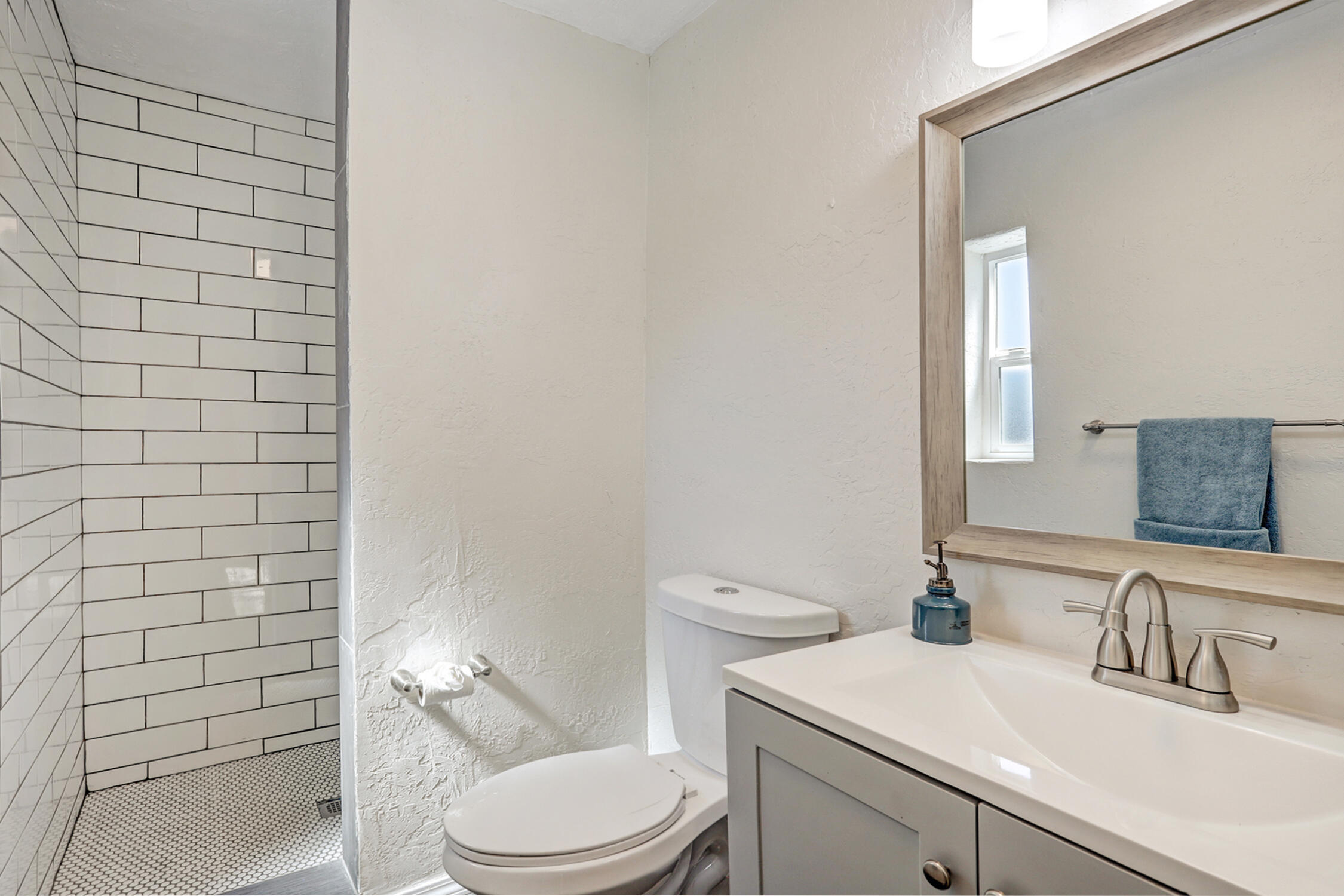 3909 SIMMS Avenue SE