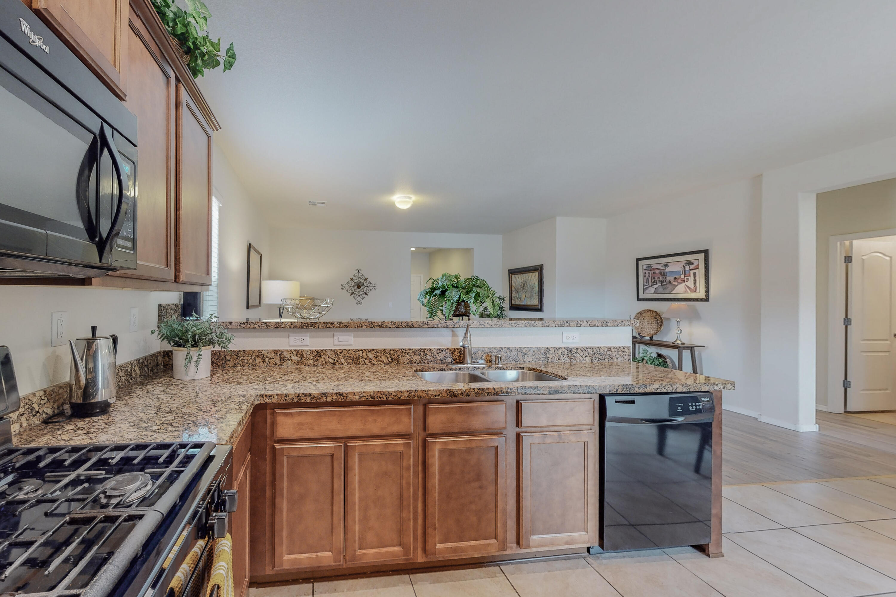 2201 VINTON Street SW