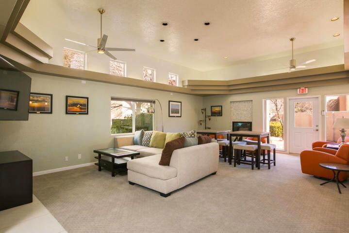 5169 GLENWOOD POINTE Lane NE