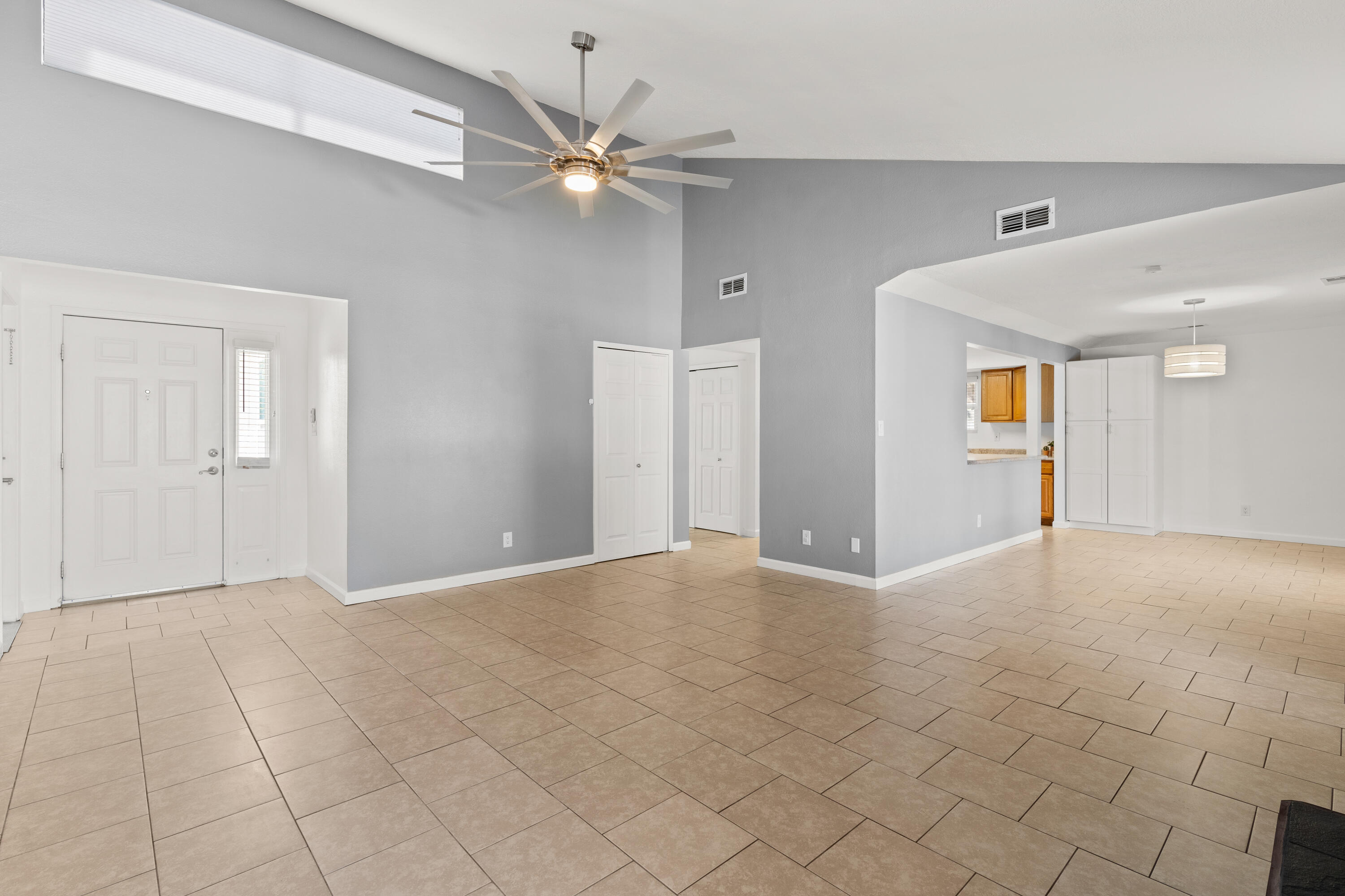 792 STAGECOACH Road SE