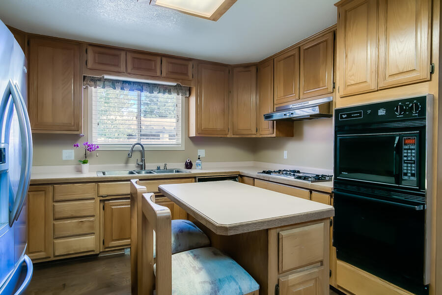 701 LOS POBLANOS RANCH Road NW