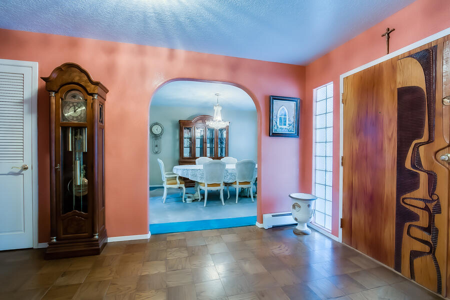 701 LOS POBLANOS RANCH Road NW