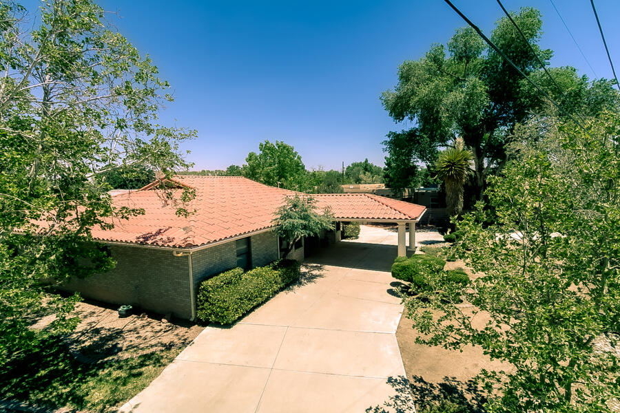 701 LOS POBLANOS RANCH Road NW