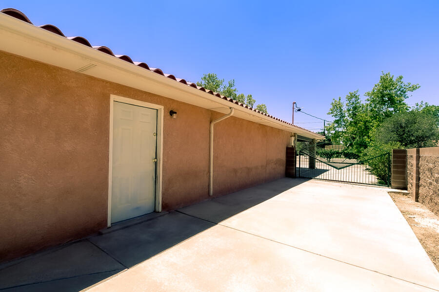 701 LOS POBLANOS RANCH Road NW